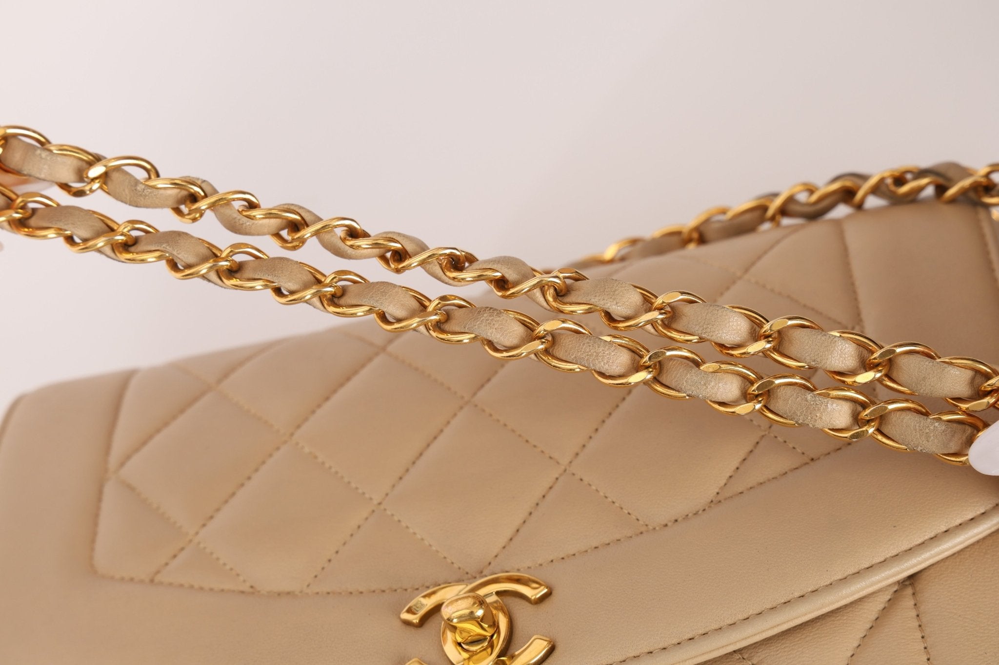 Chanel 1994 Beige Lambskin Small Diana - FashioNica