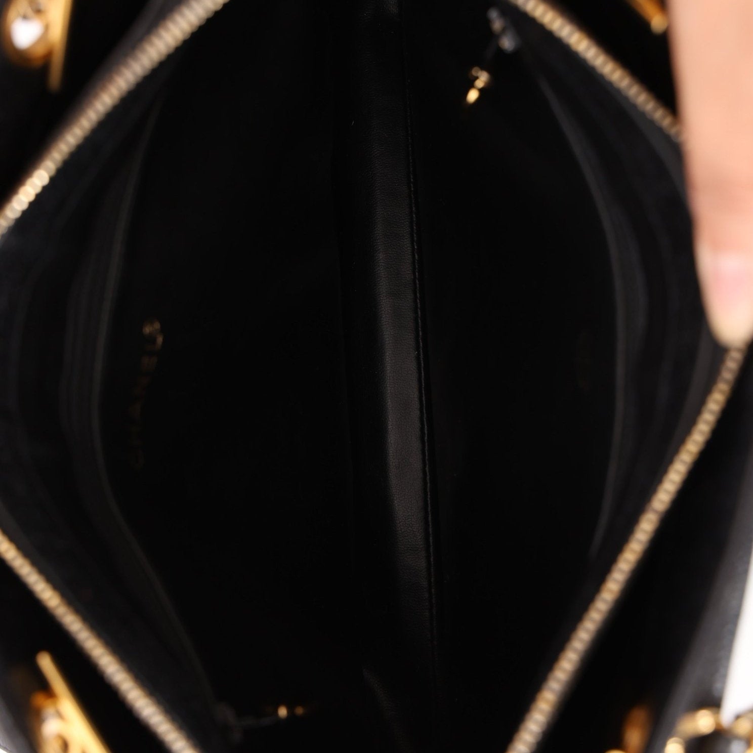 Chanel 1994 Caviar Turnlock Pocket Tote - FashioNica