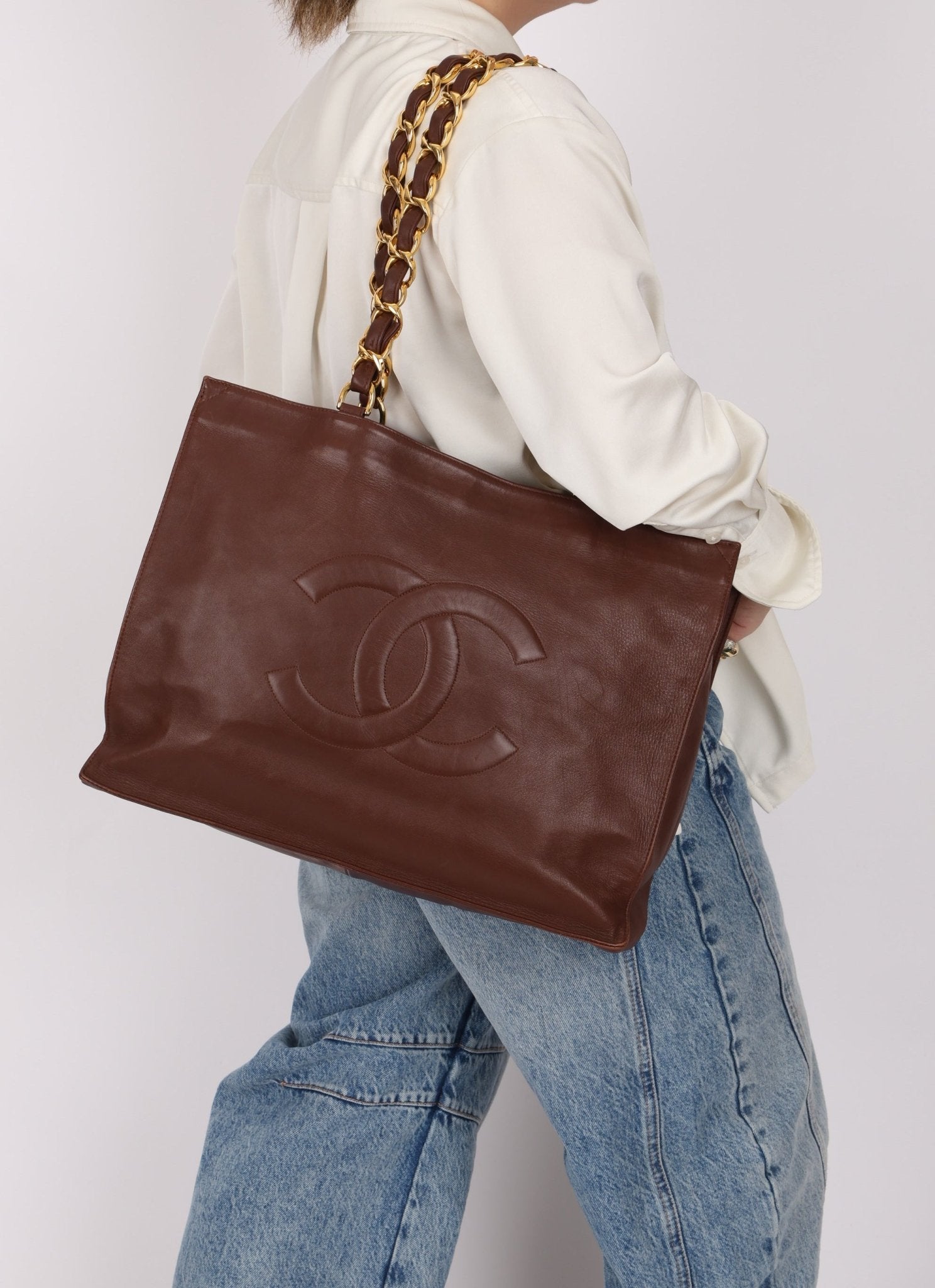 Chanel 1994 Chocolate Calfskin Chunky Chain Tote - FashioNica