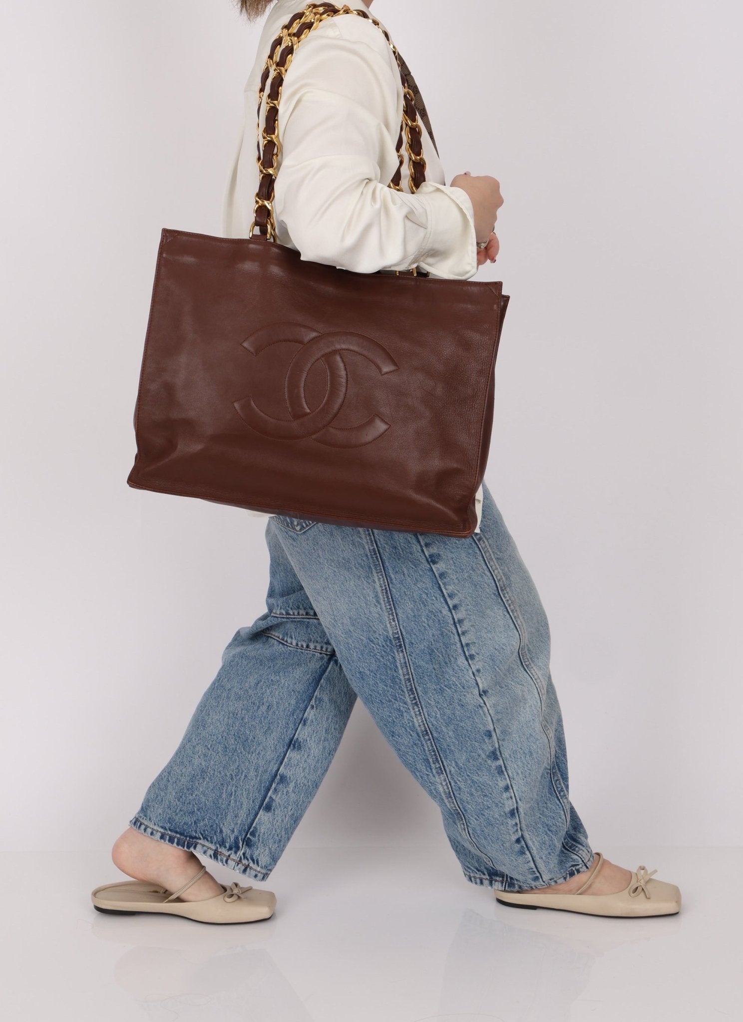 Chanel 1994 Chocolate Calfskin Chunky Chain Tote - FashioNica