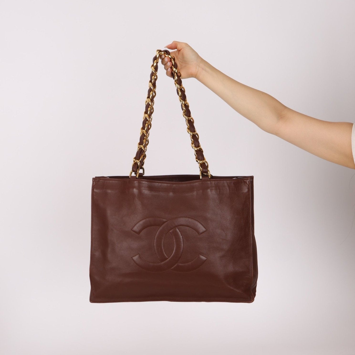 Chanel 1994 Chocolate Calfskin Chunky Chain Tote - FashioNica