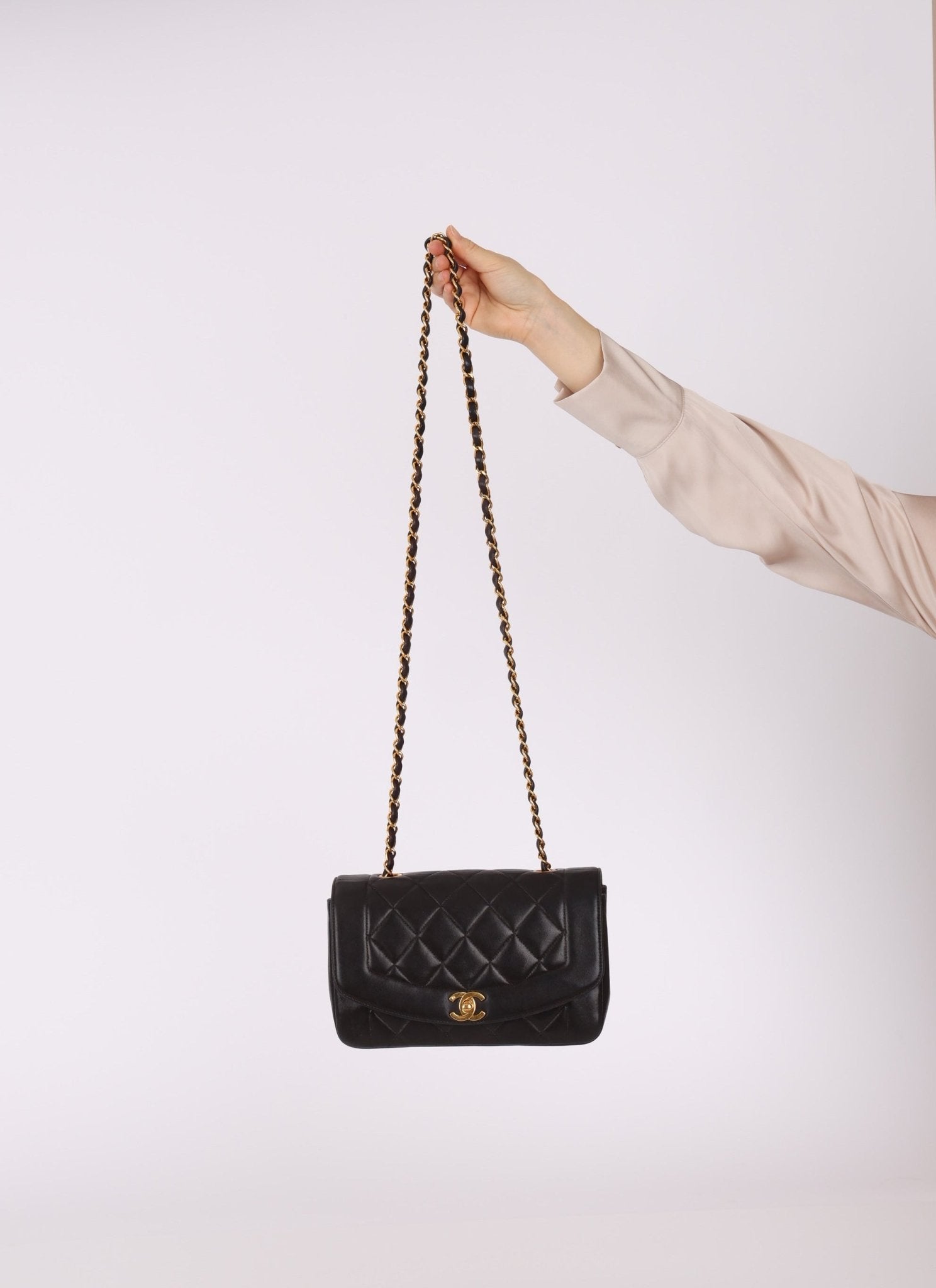 Chanel 1994 Lambskin Small Diana - FashioNica