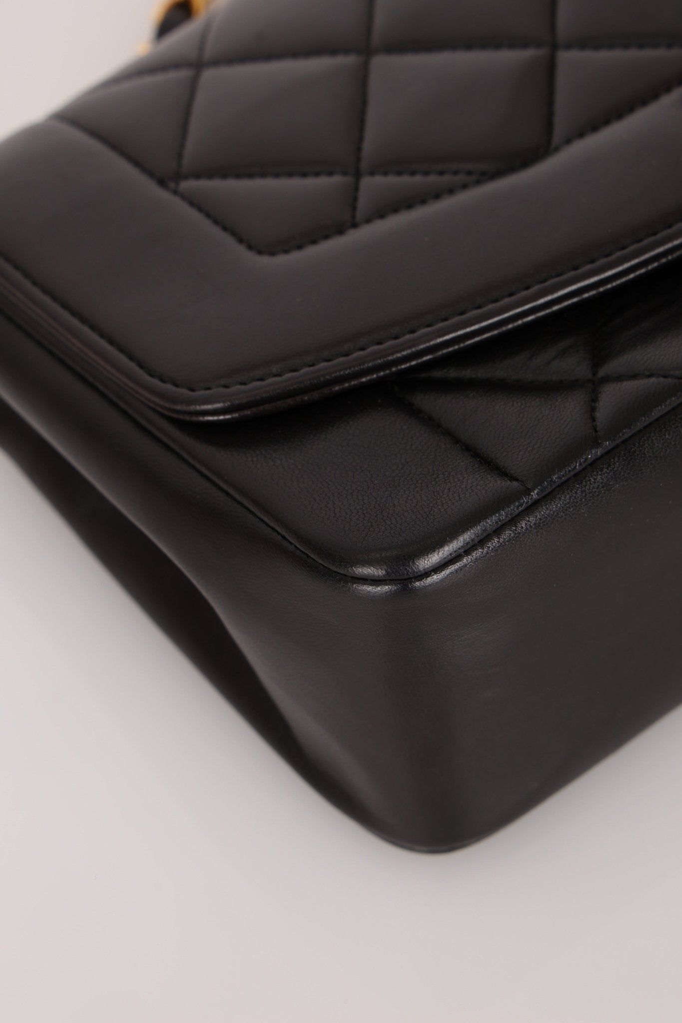 Chanel 1994 Lambskin Small Diana - FashioNica