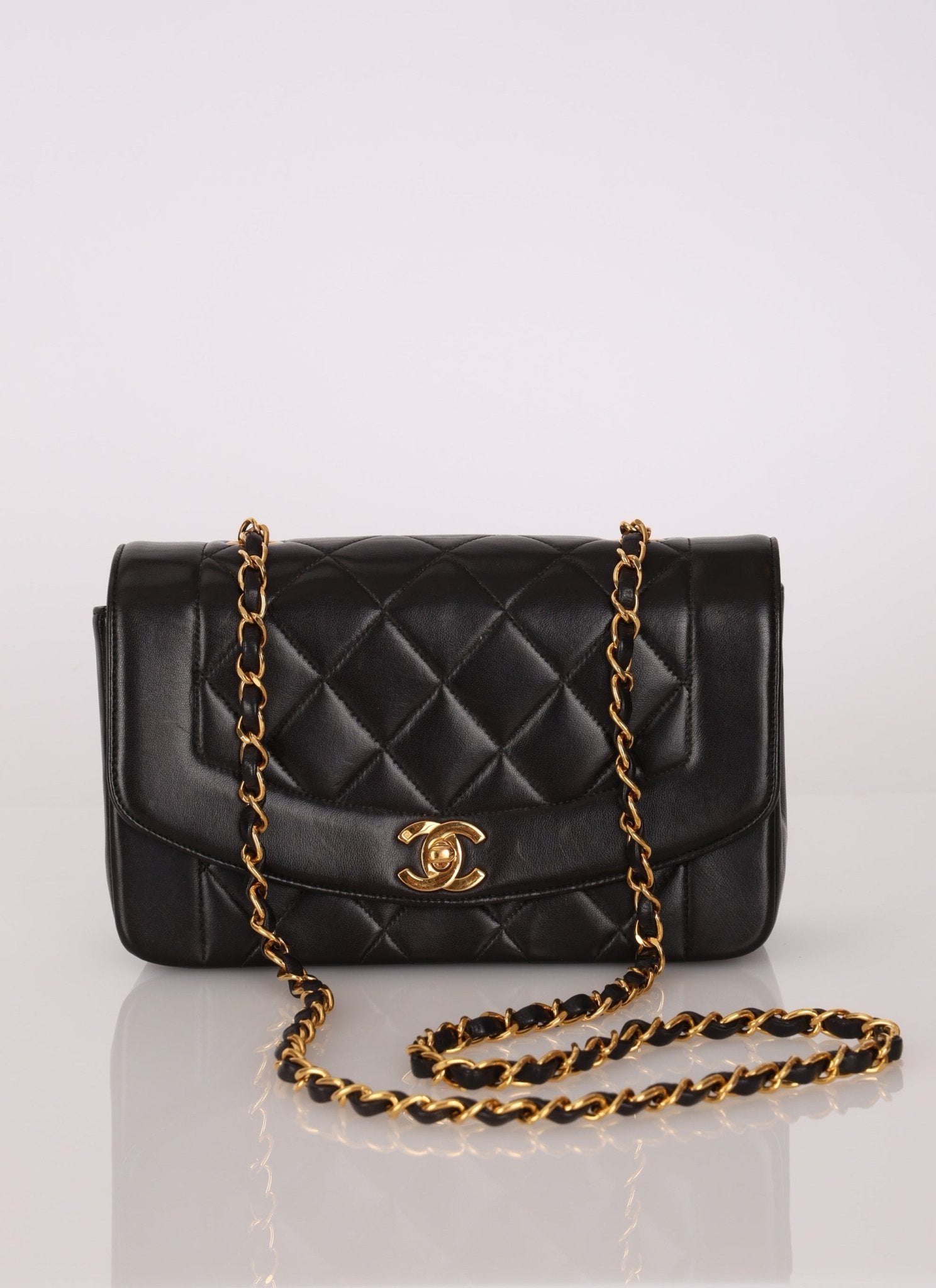 Chanel 1994 Lambskin Small Diana - FashioNica