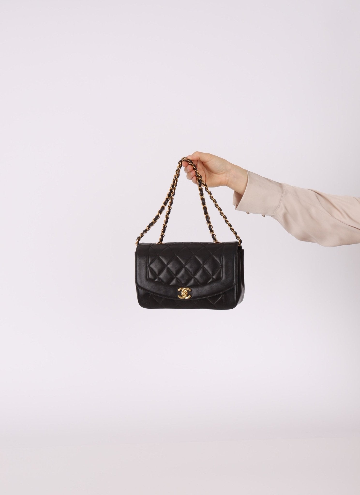 Chanel 1994 Lambskin Small Diana - FashioNica