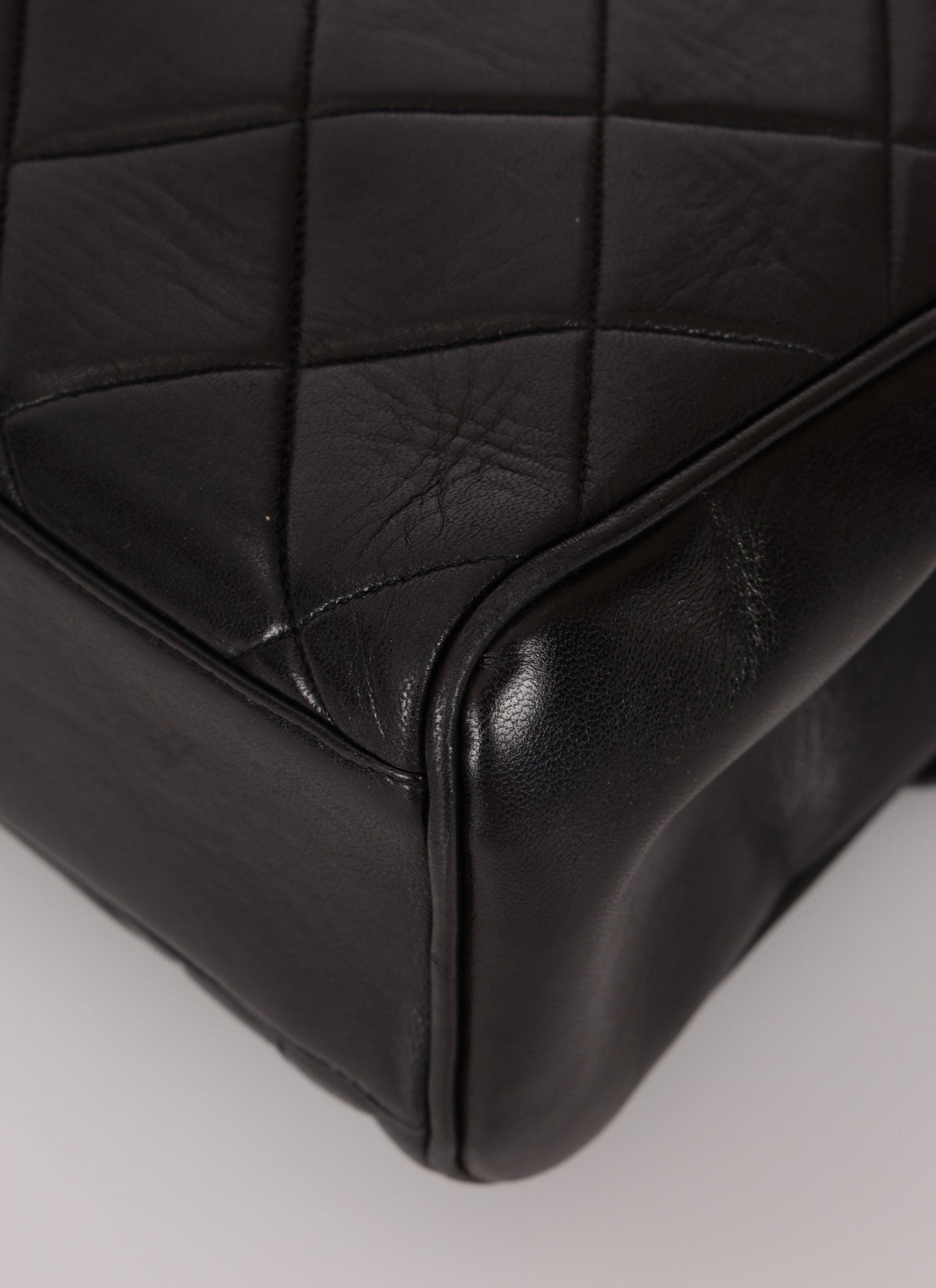 Chanel 1994 Lambskin Turnlock Top Handle Kelly - FashioNica