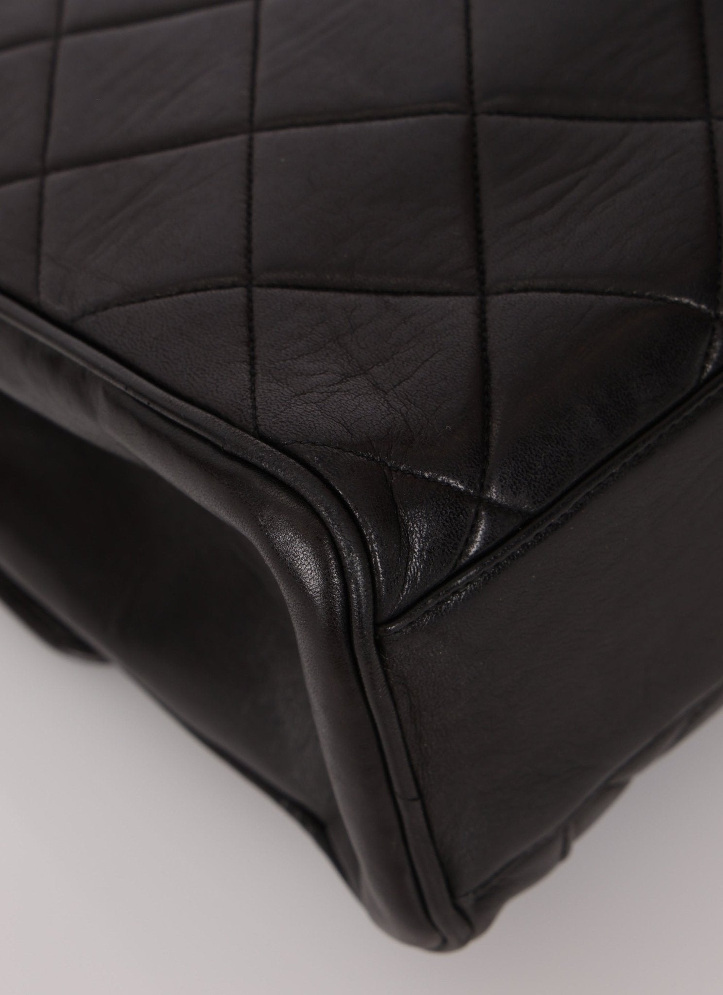 Chanel 1994 Lambskin Turnlock Top Handle Kelly - FashioNica