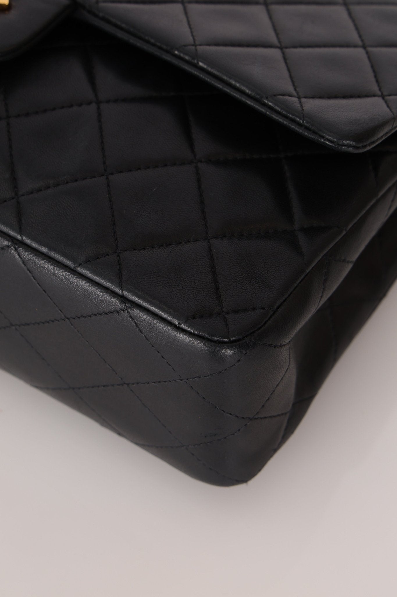 Chanel 1995 Lambskin Classic Medium Double Flap 24K GP - FashioNica