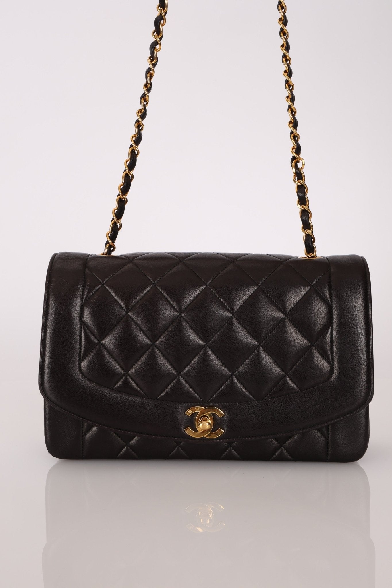 Chanel 1995 Lambskin Medium Diana Flap 24K GP - FashioNica