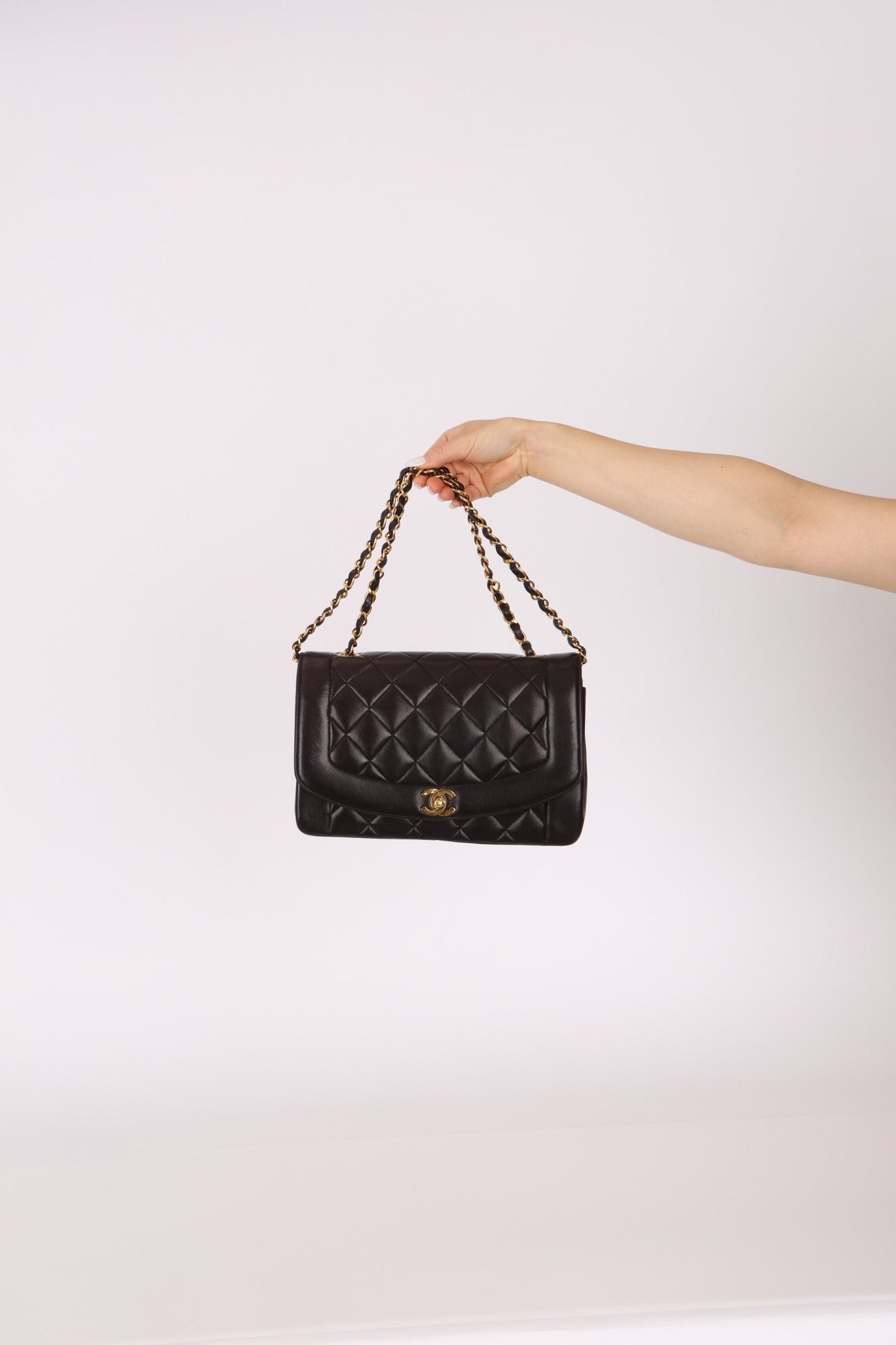 Chanel 1995 Lambskin Medium Diana Flap 24K GP - FashioNica