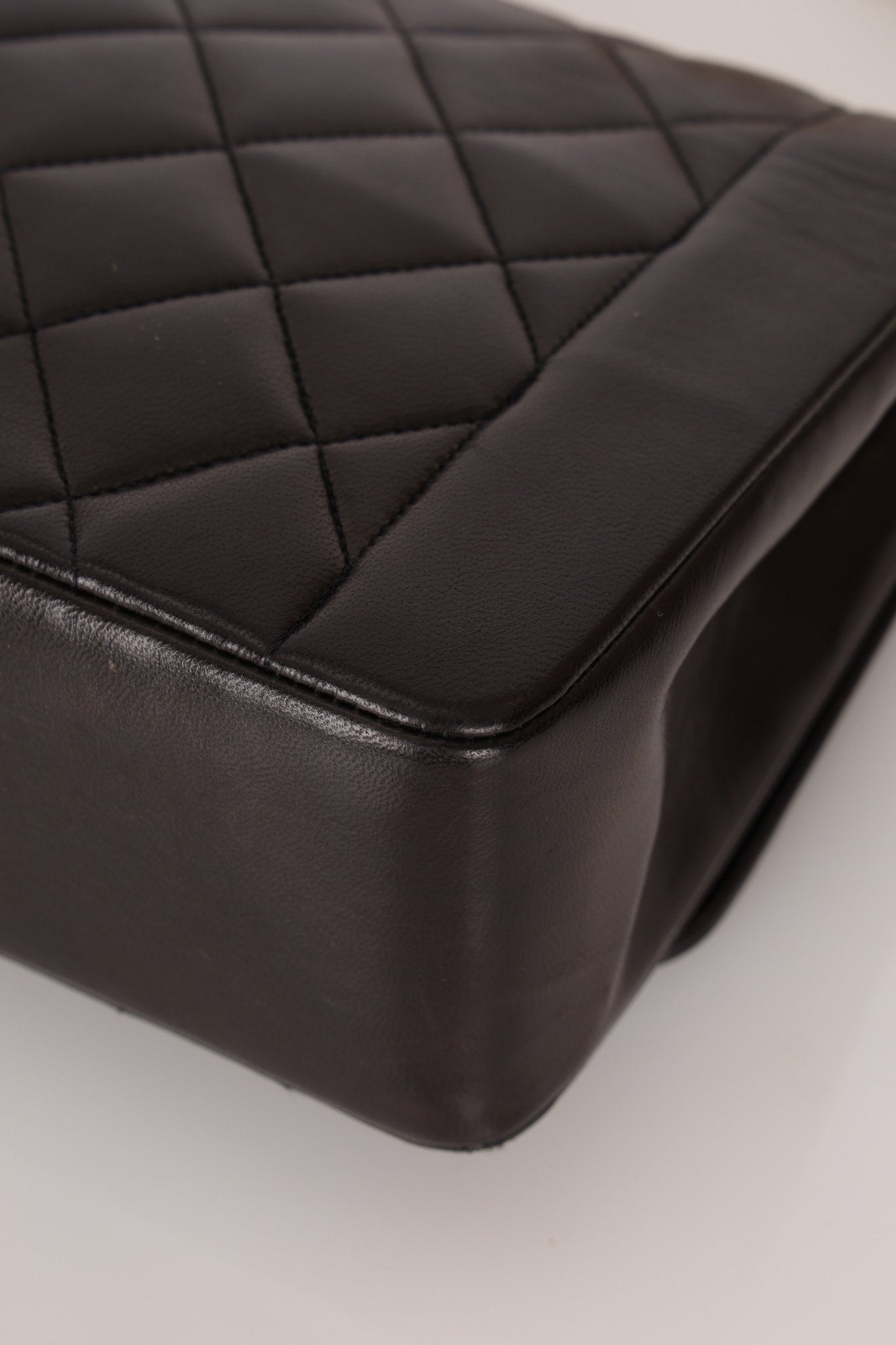 Chanel 1995 Lambskin Medium Diana Flap 24K GP - FashioNica