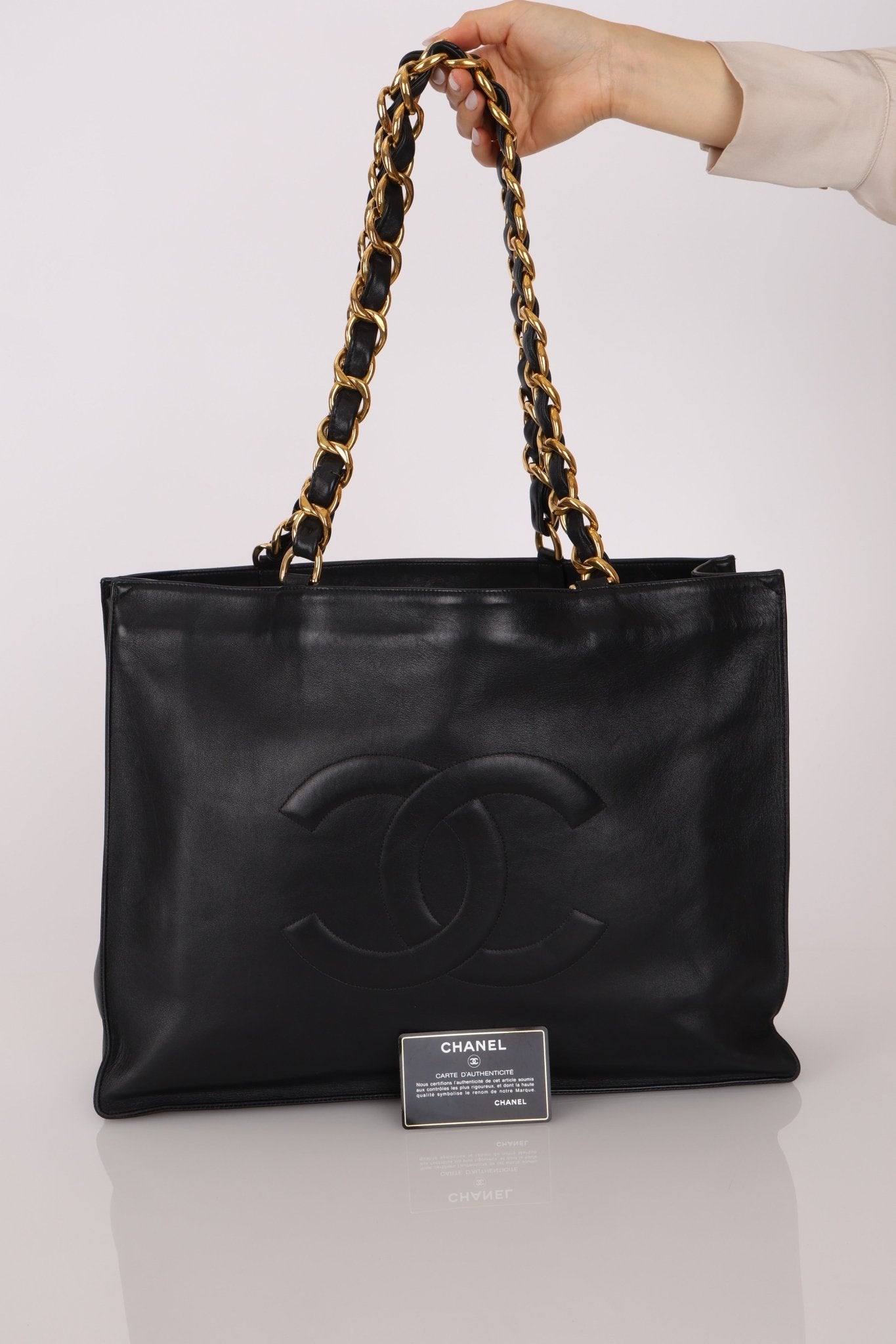 Chanel 1996 Calfskin Chunky Chain Tote 24K GP - FashioNica