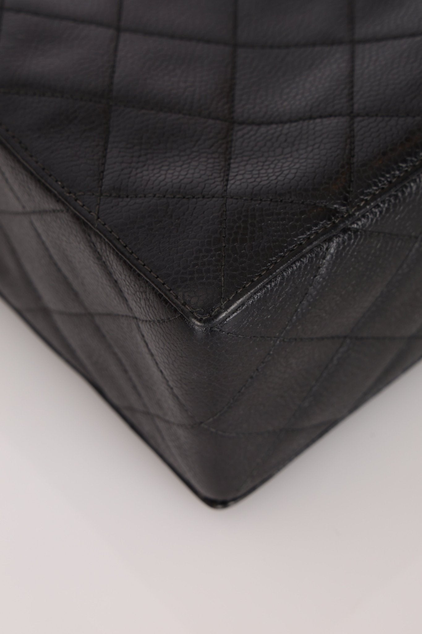 Chanel 1996 Caviar Box Flap Crossbody 24K GP - FashioNica