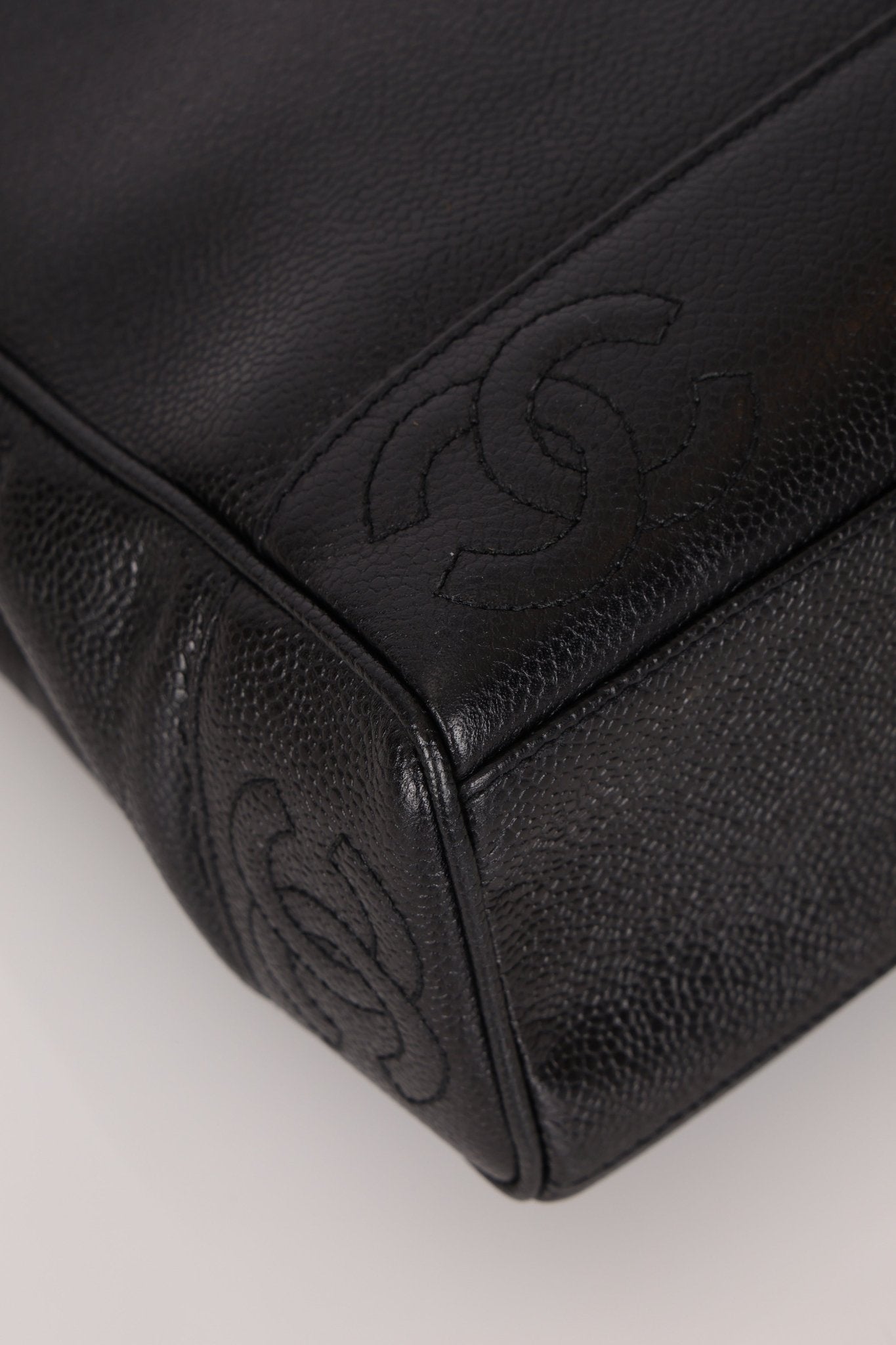 Chanel 1996 Caviar Triple CC Turnlock Shoulder Bag 24K GP - FashioNica