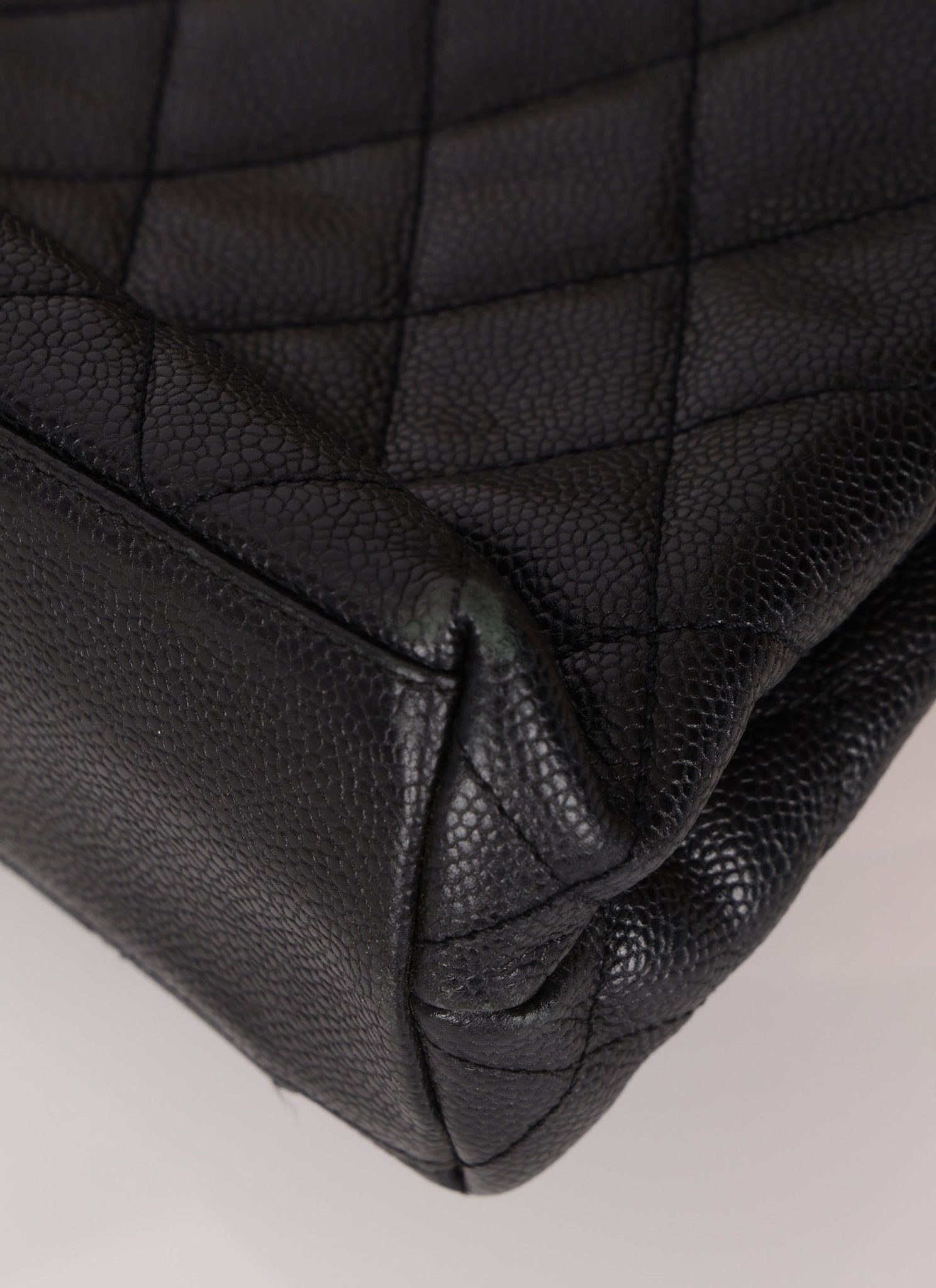 Chanel 1996 Caviar Turnlock Envelope Pocket Tote - FashioNica