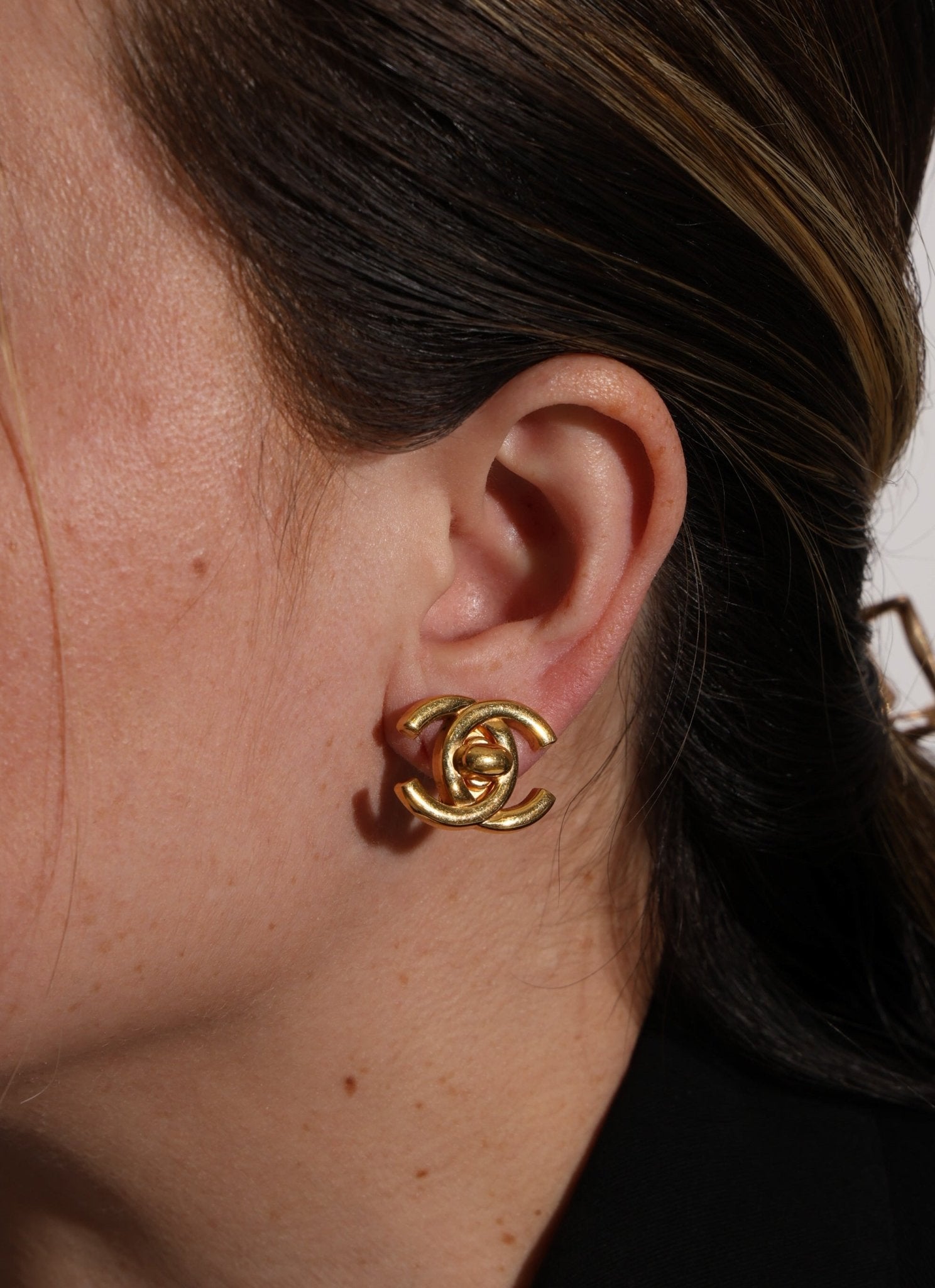 Chanel 1996 CC Turnlock Clip - On Earrings - FashioNica