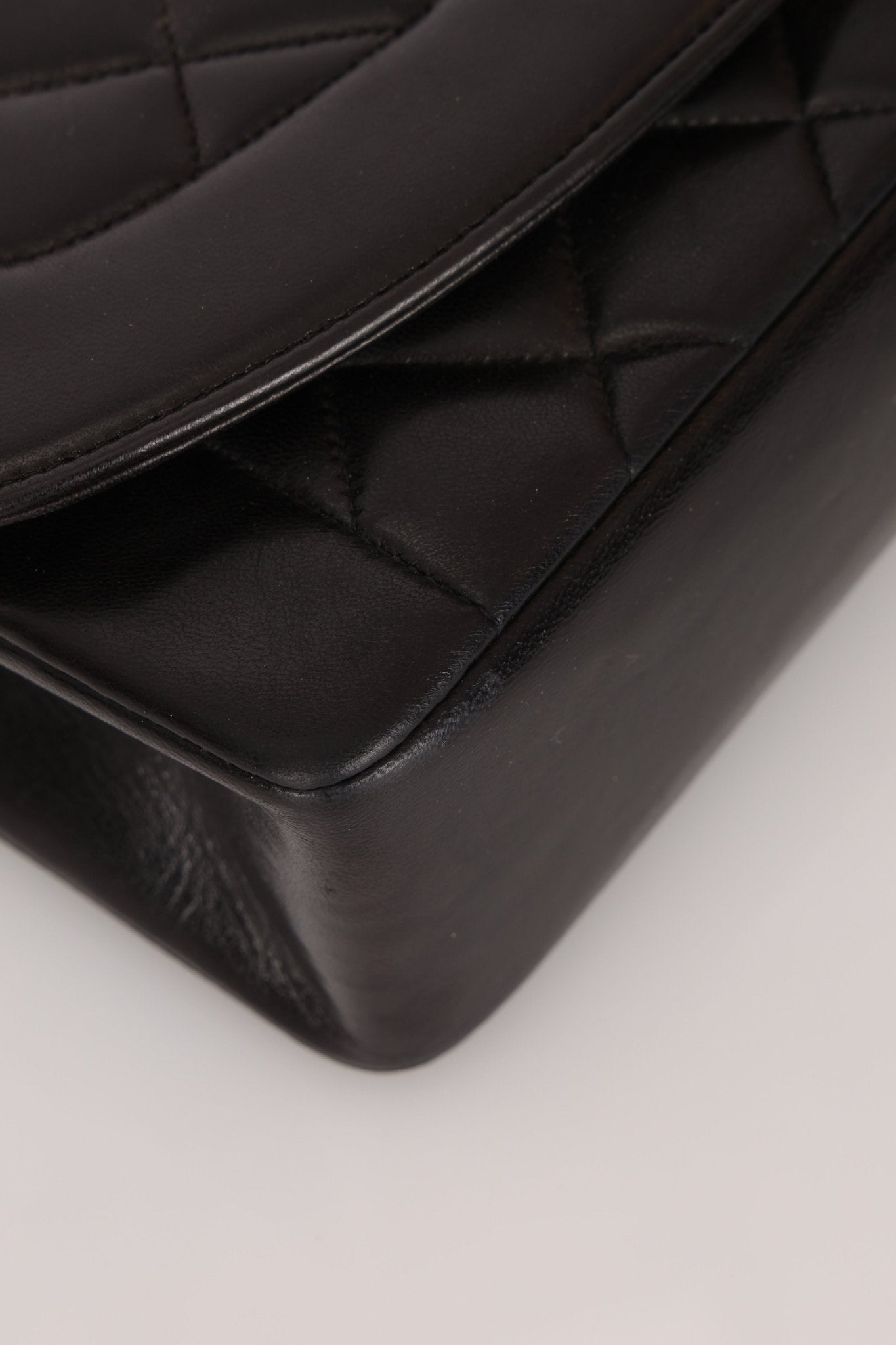 Chanel 1996 Lambskin Medium Diana Flap 24K GP - FashioNica