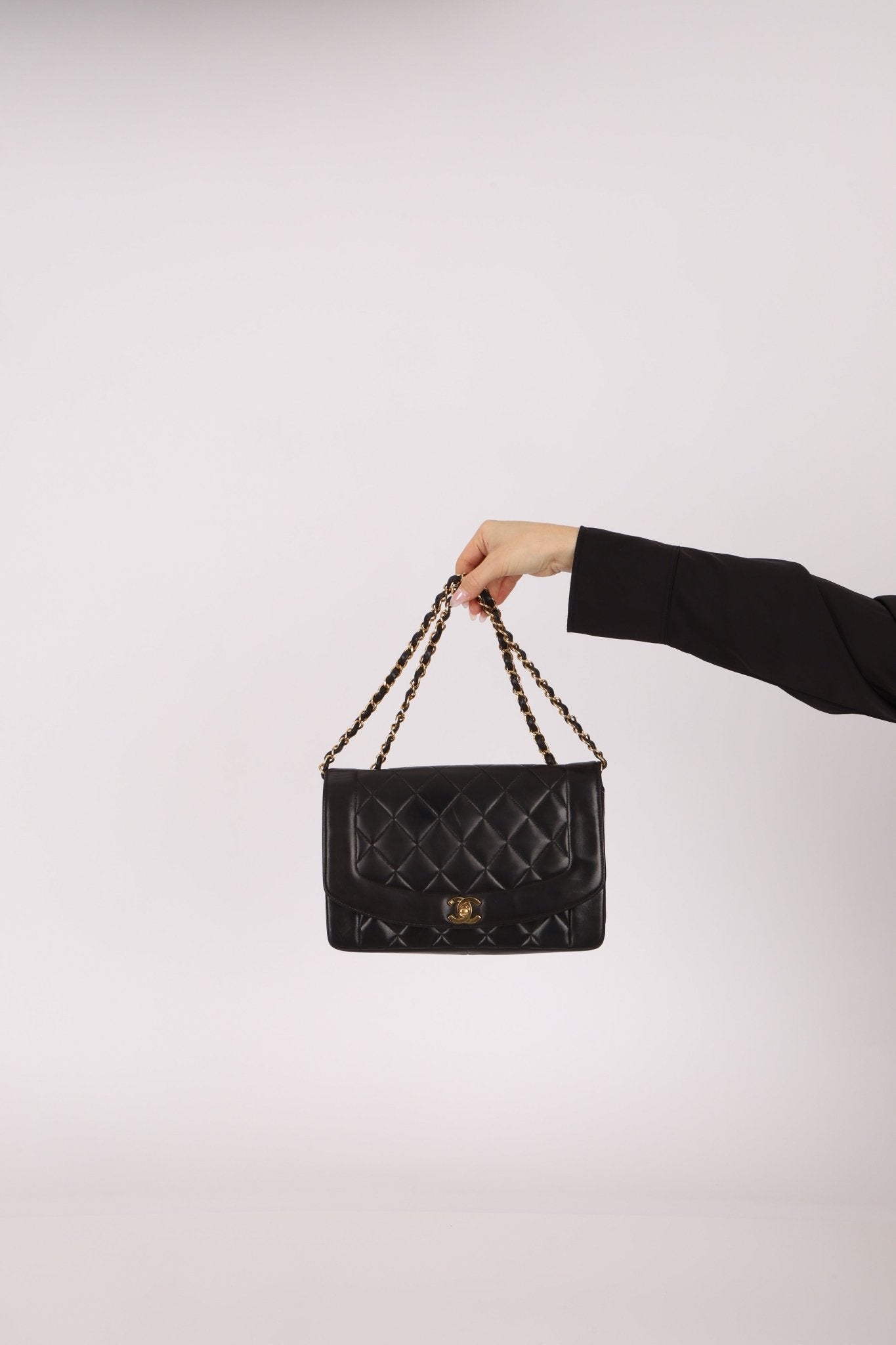 Chanel 1996 Lambskin Medium Diana Flap 24K GP - FashioNica