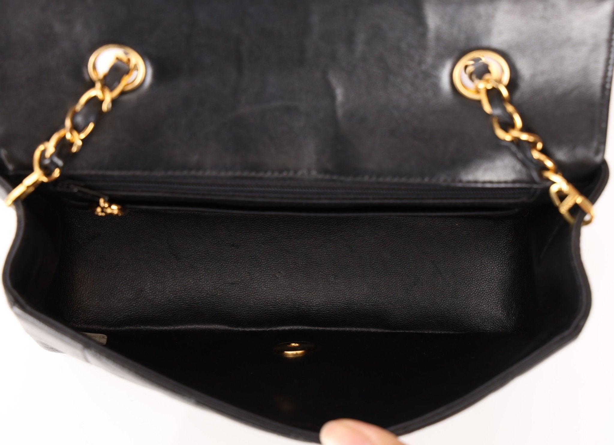 Chanel 1996 Lambskin Small Diana - FashioNica