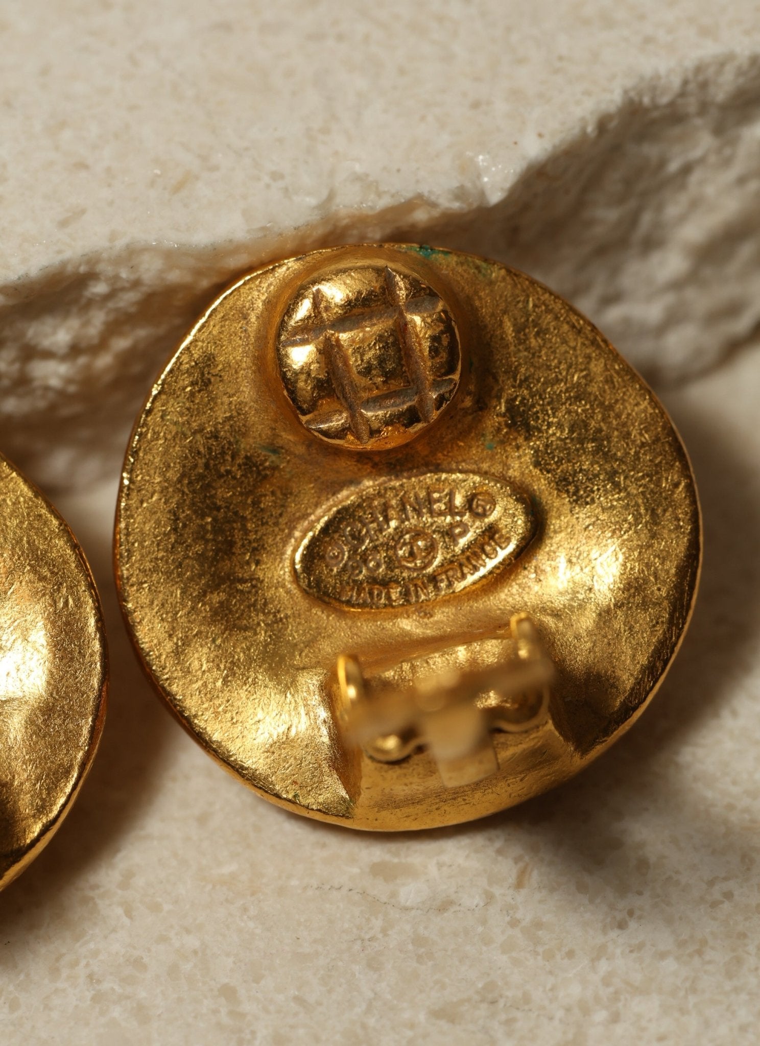 Chanel 1996 Matte Interlocking CC Round Clip - On Earrings - FashioNica