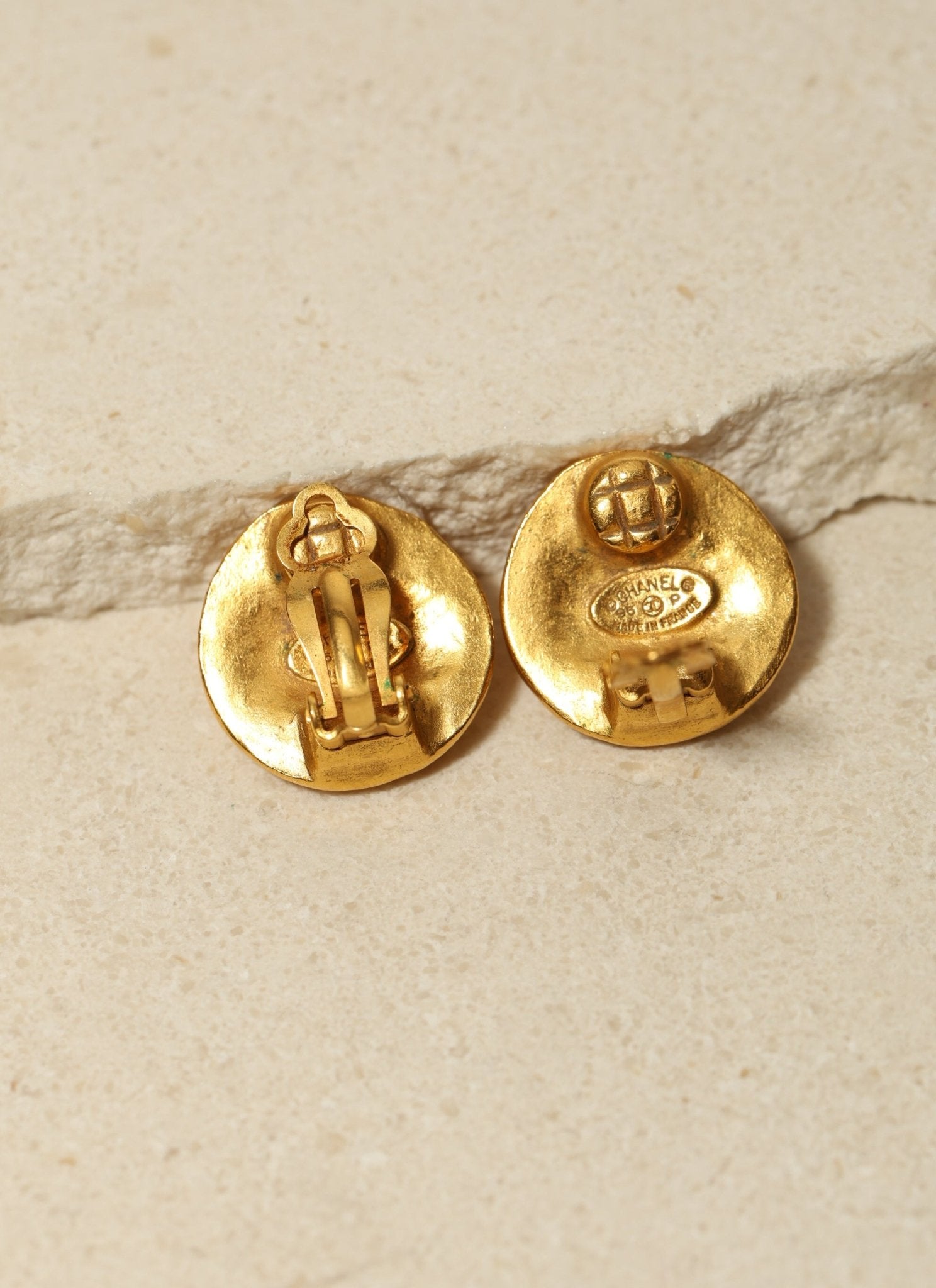 Chanel 1996 Matte Interlocking CC Round Clip - On Earrings - FashioNica