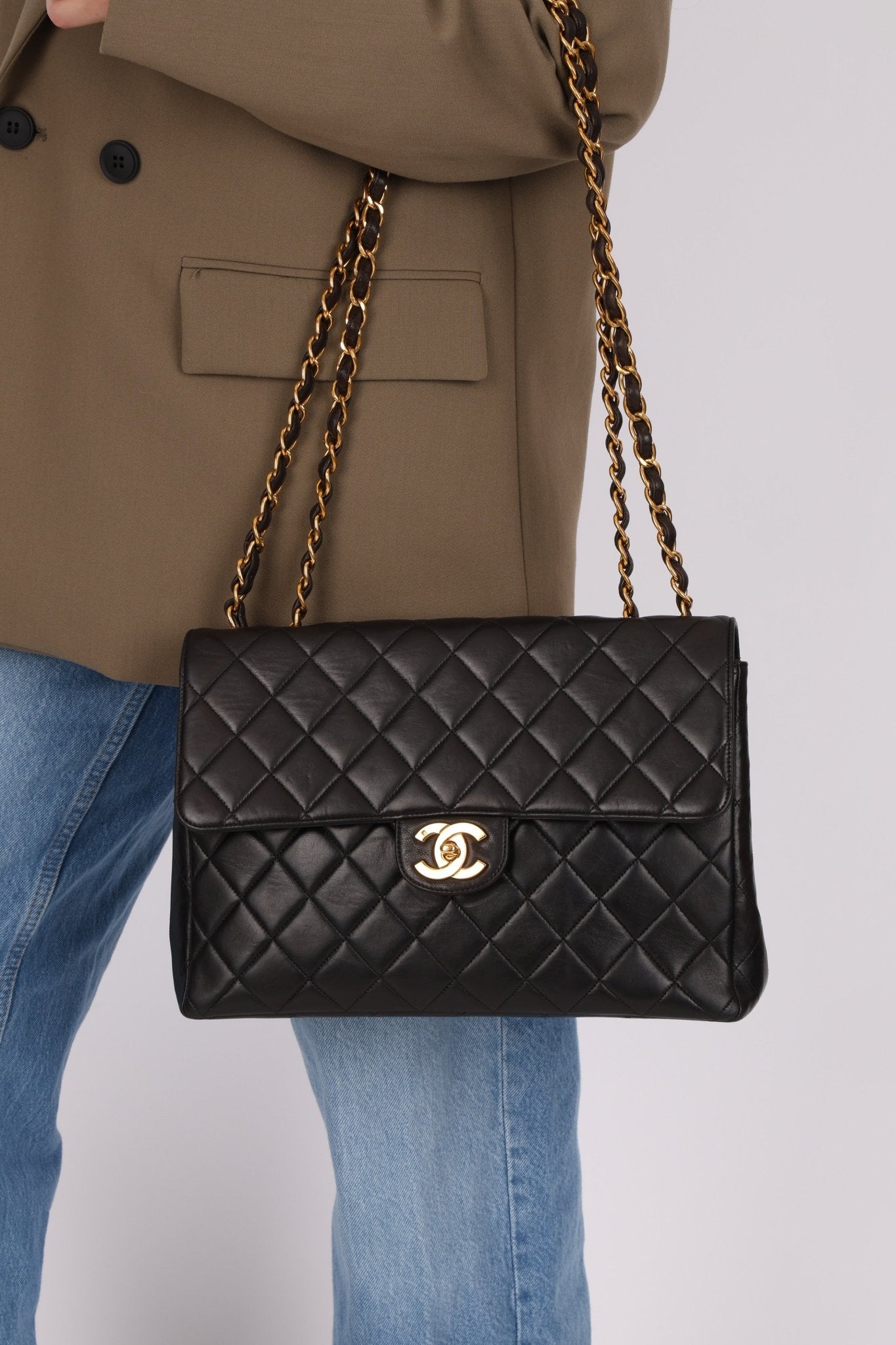 Chanel 1996 Turnlock Jumbo Flap Bag 24K GP - FashioNica