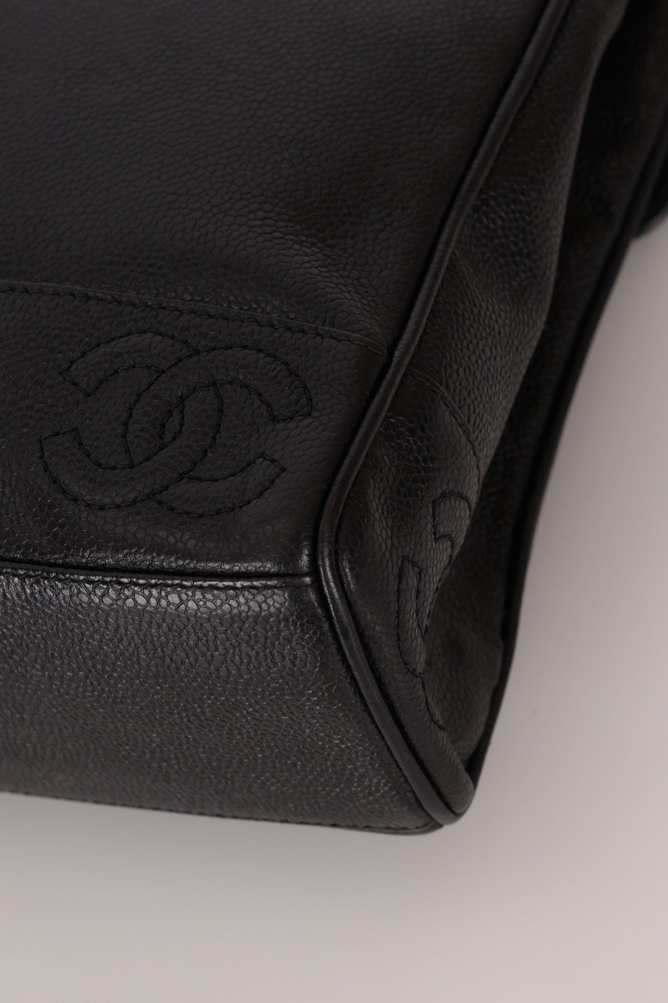 Chanel 1997 Caviar Triple CC Turnlock Tote - FashioNica