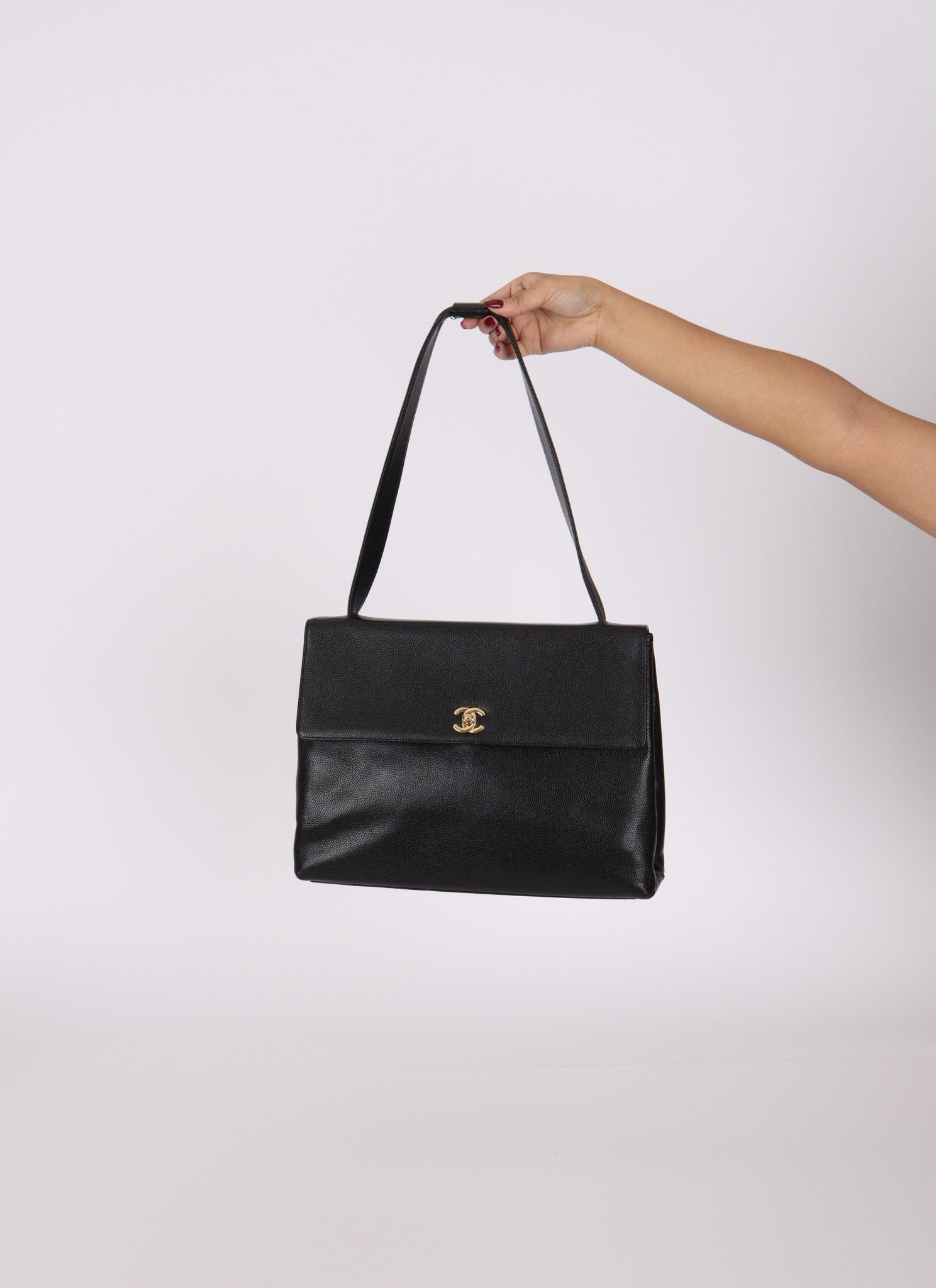 Chanel 1997 Caviar Turnlock Shoulder Bag - FashioNica