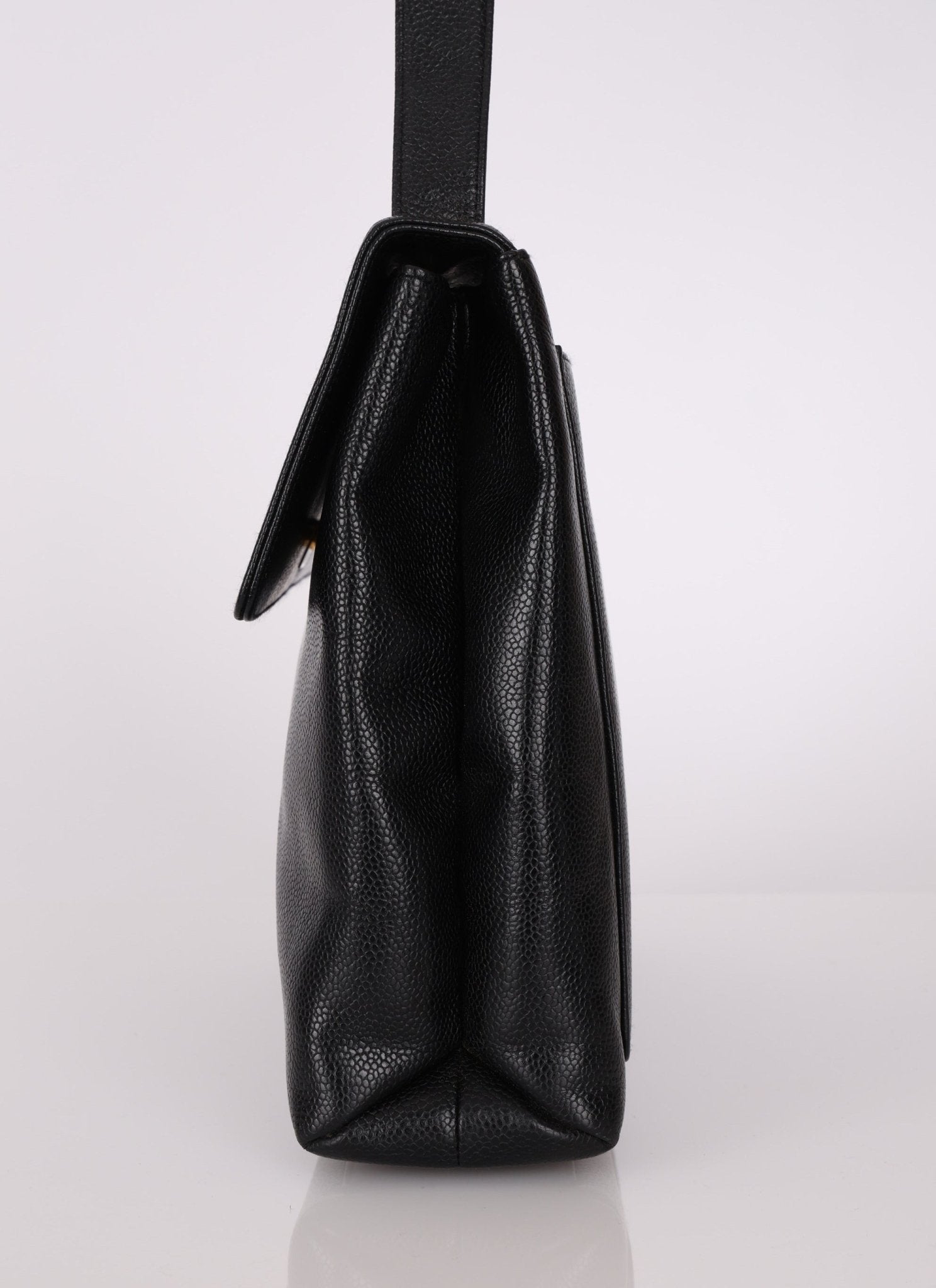 Chanel 1997 Caviar Turnlock Shoulder Bag - FashioNica