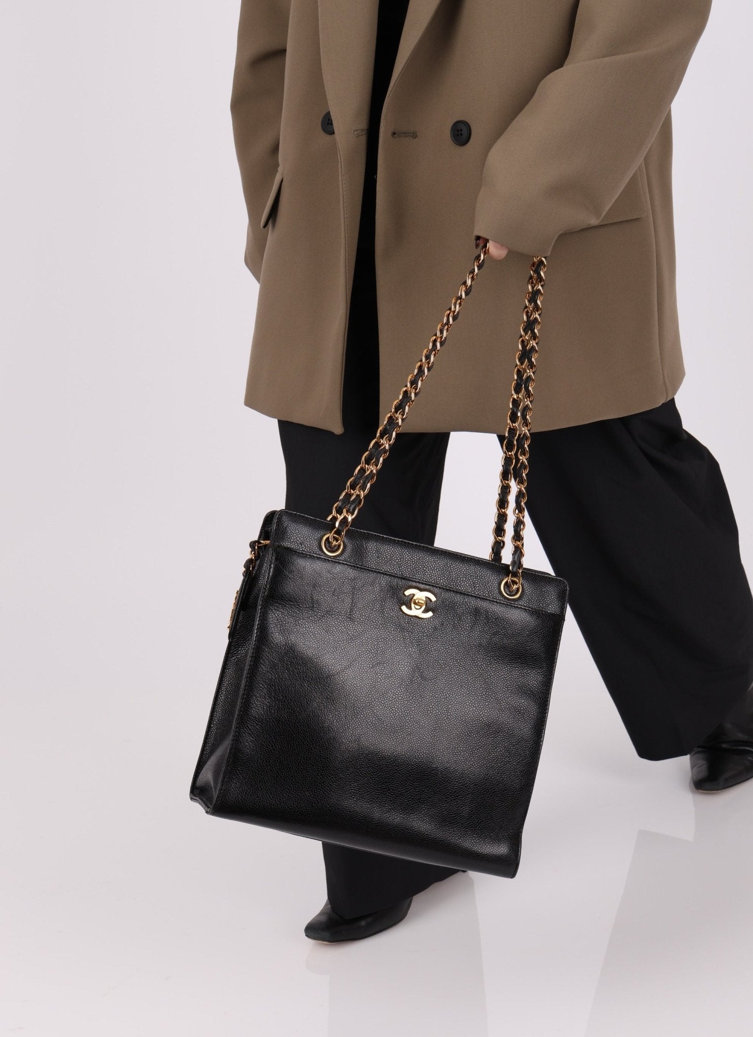 Chanel 1997 Caviar Zip Turnlock Tote Bag - FashioNica