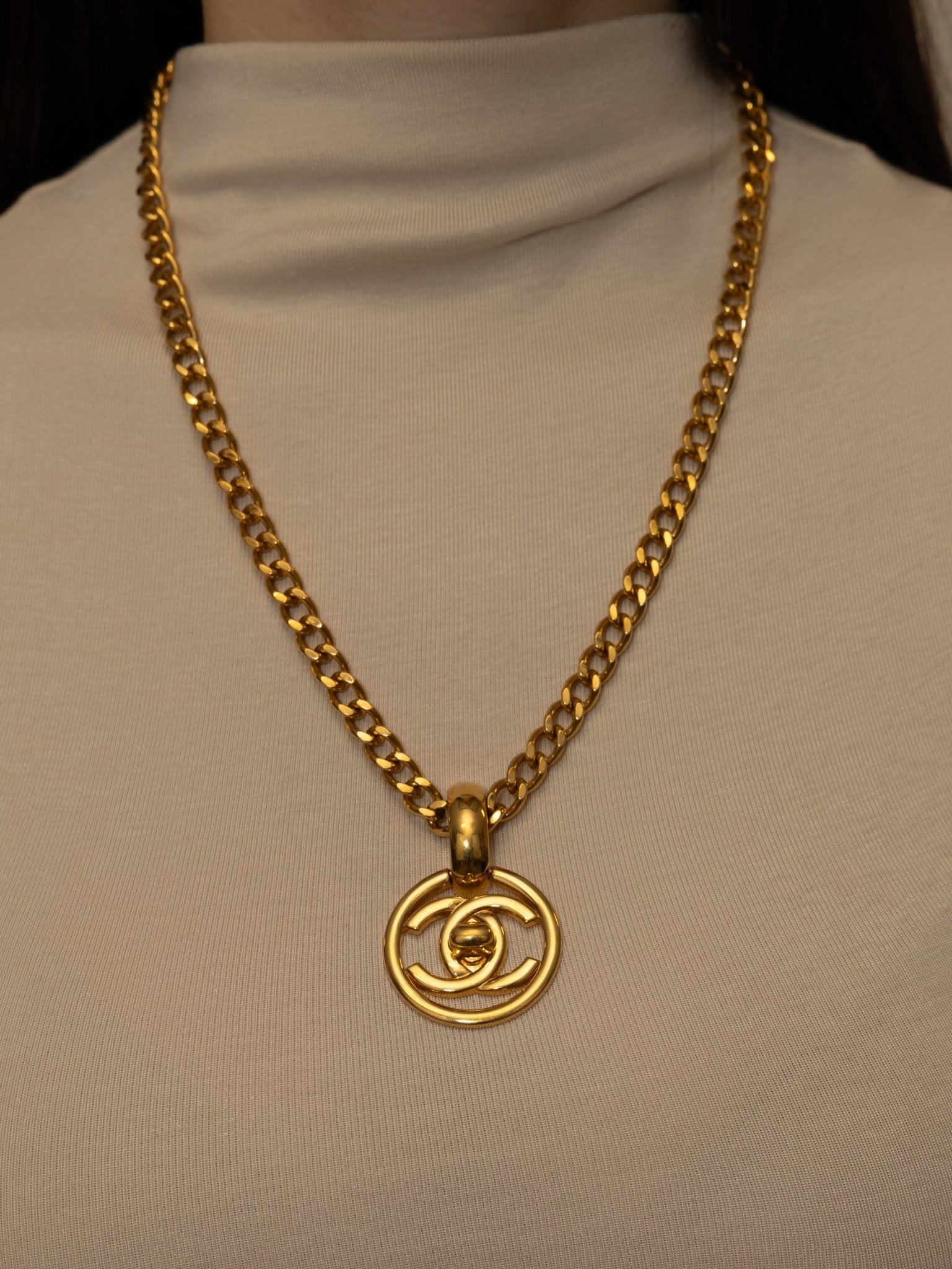 Chanel 1997 CC Turnlock Round Pendant Necklace 24K GP - FashioNica