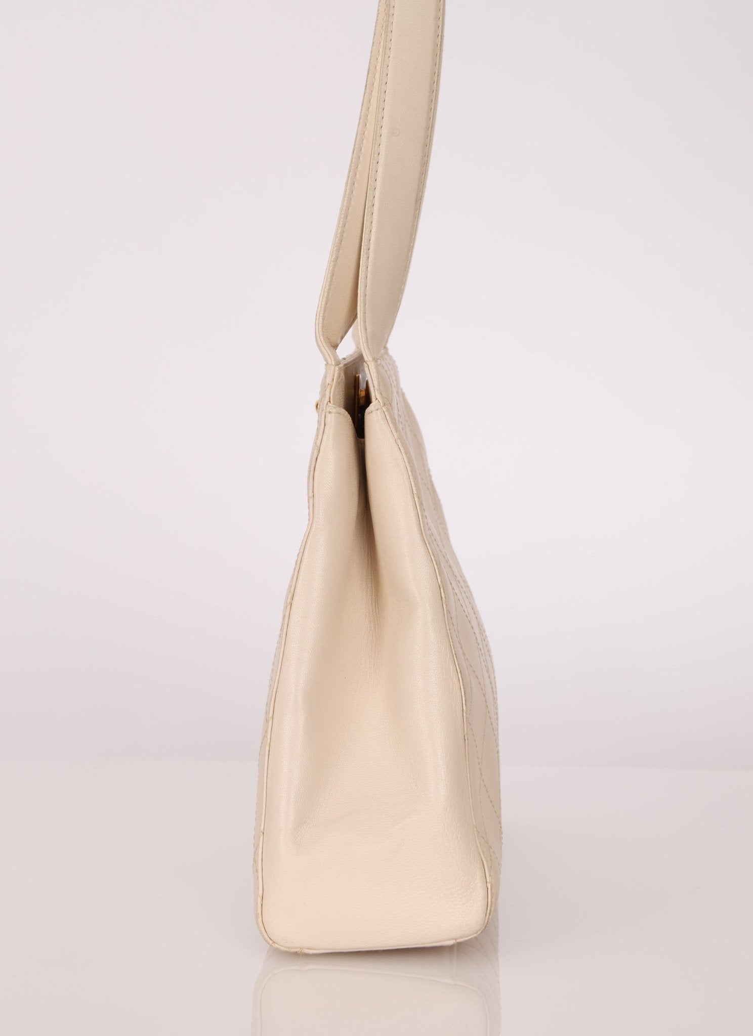 Chanel 1997 Cream Lambskin Kelly Shoulder Bag 24K GP - FashioNica