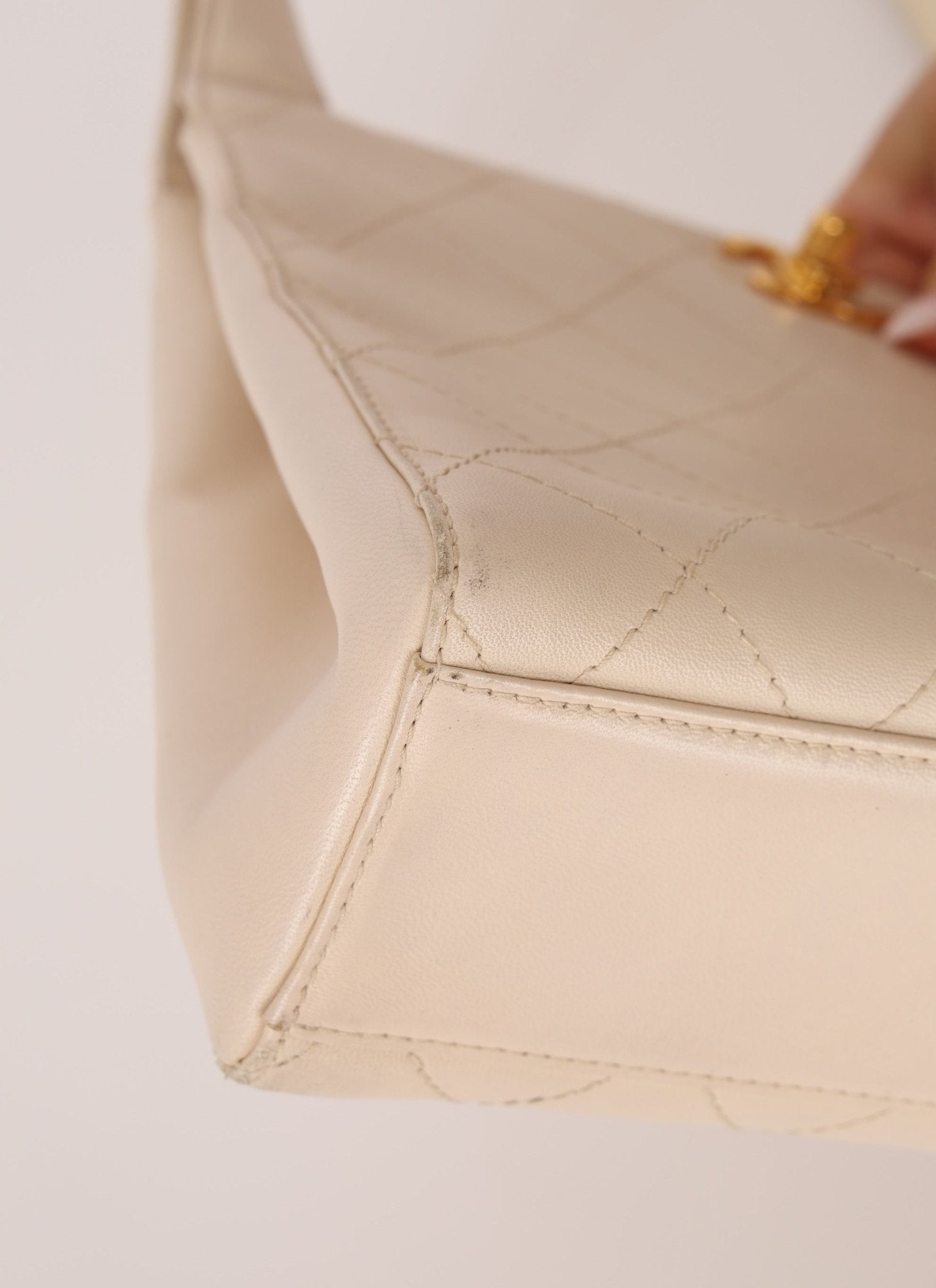 Chanel 1997 Cream Lambskin Kelly Shoulder Bag 24K GP - FashioNica