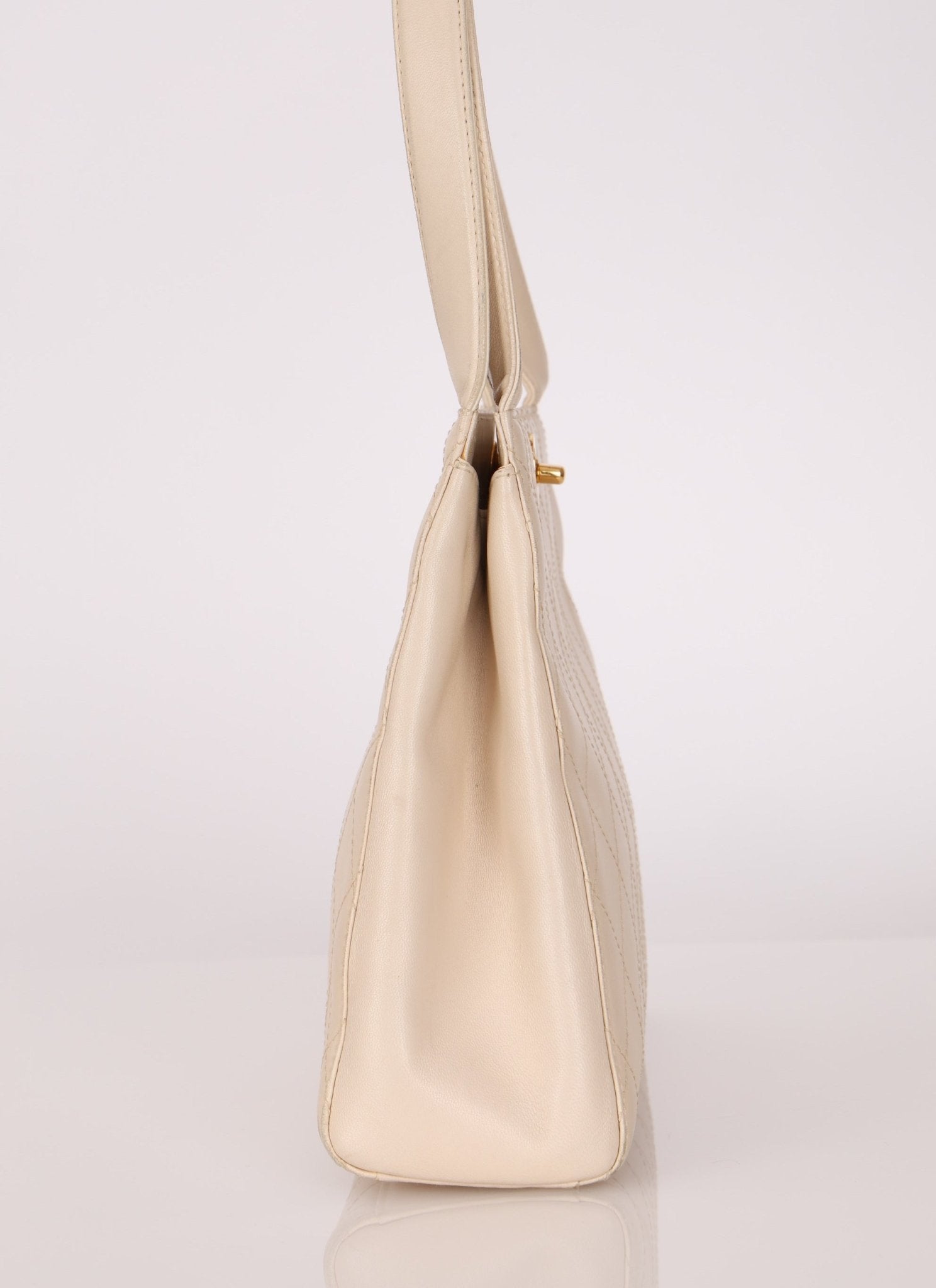 Chanel 1997 Cream Lambskin Kelly Shoulder Bag 24K GP - FashioNica