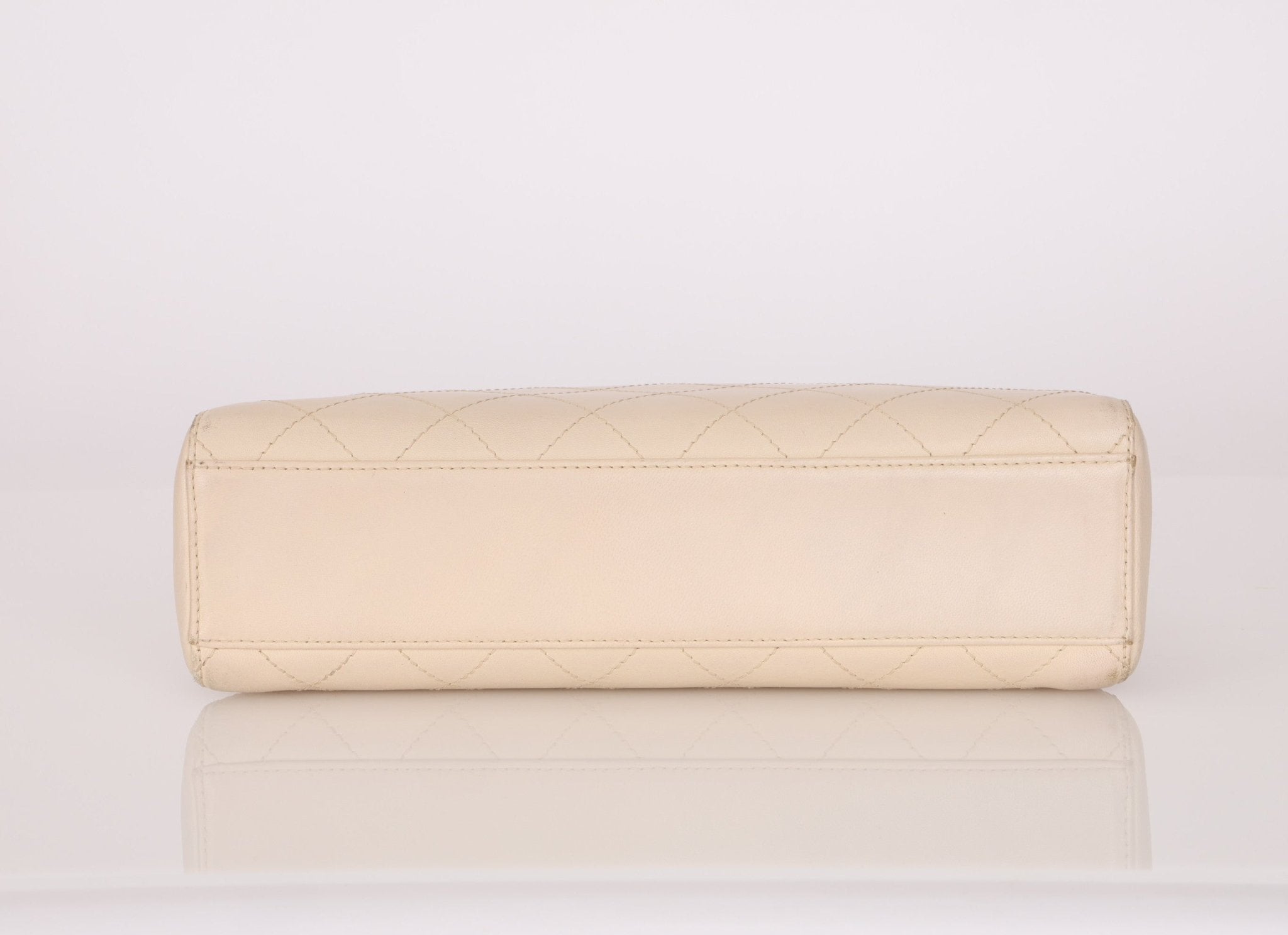 Chanel 1997 Cream Lambskin Kelly Shoulder Bag 24K GP - FashioNica