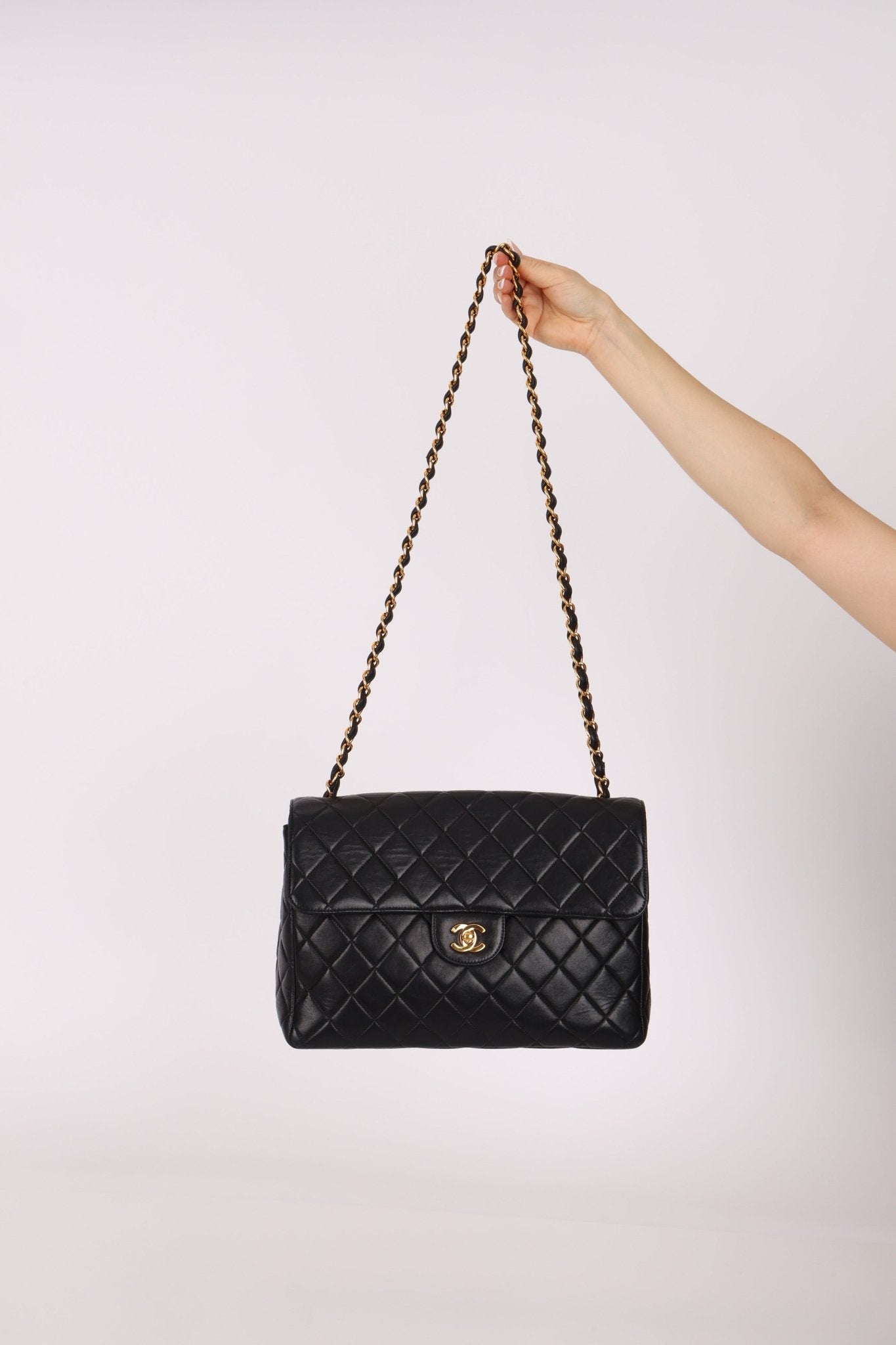 Chanel 1997 Jumbo Lambskin Turnlock Single Flap 24K GP - FashioNica