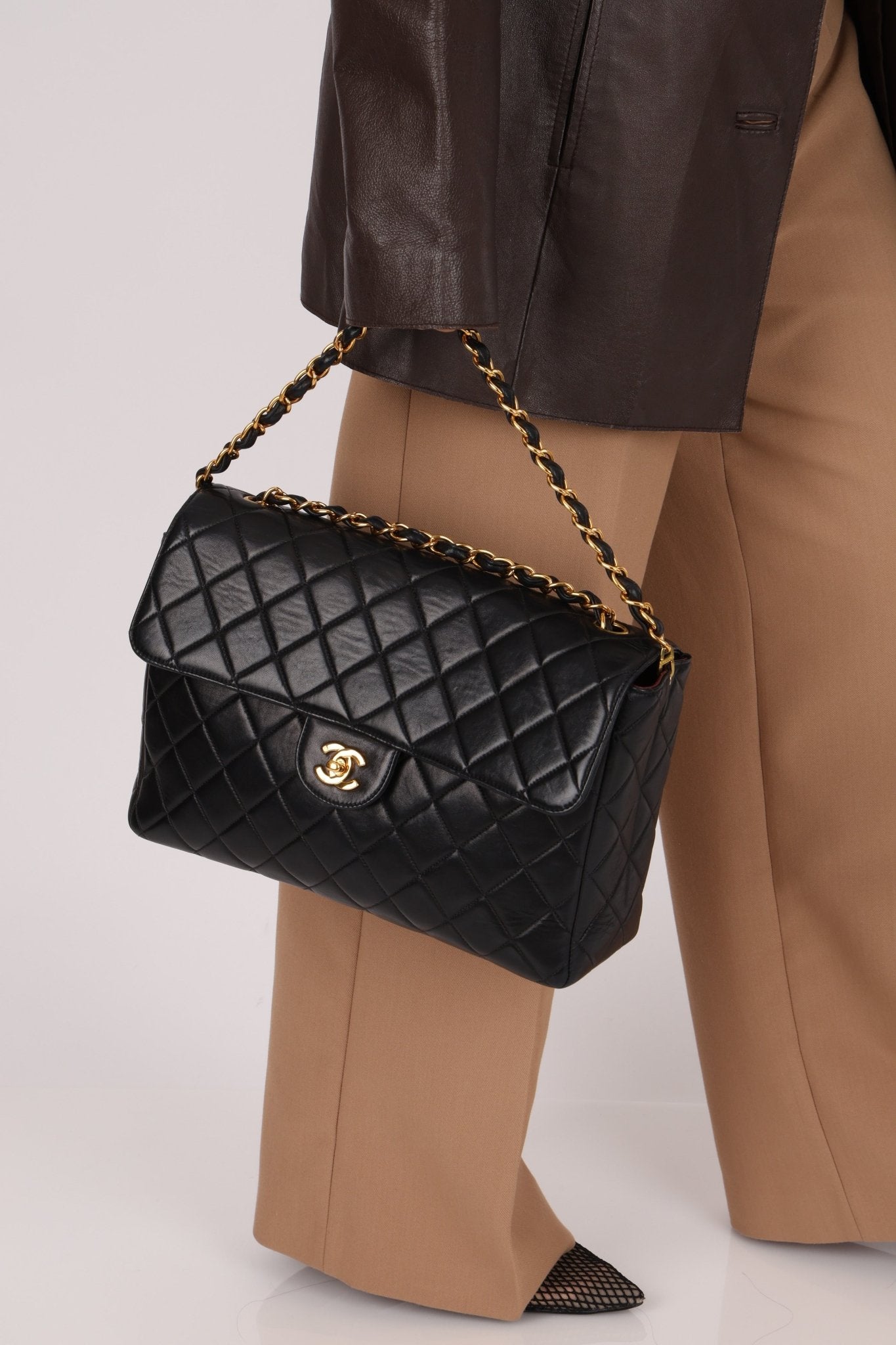 Chanel 1997 Jumbo Lambskin Turnlock Single Flap 24K GP - FashioNica