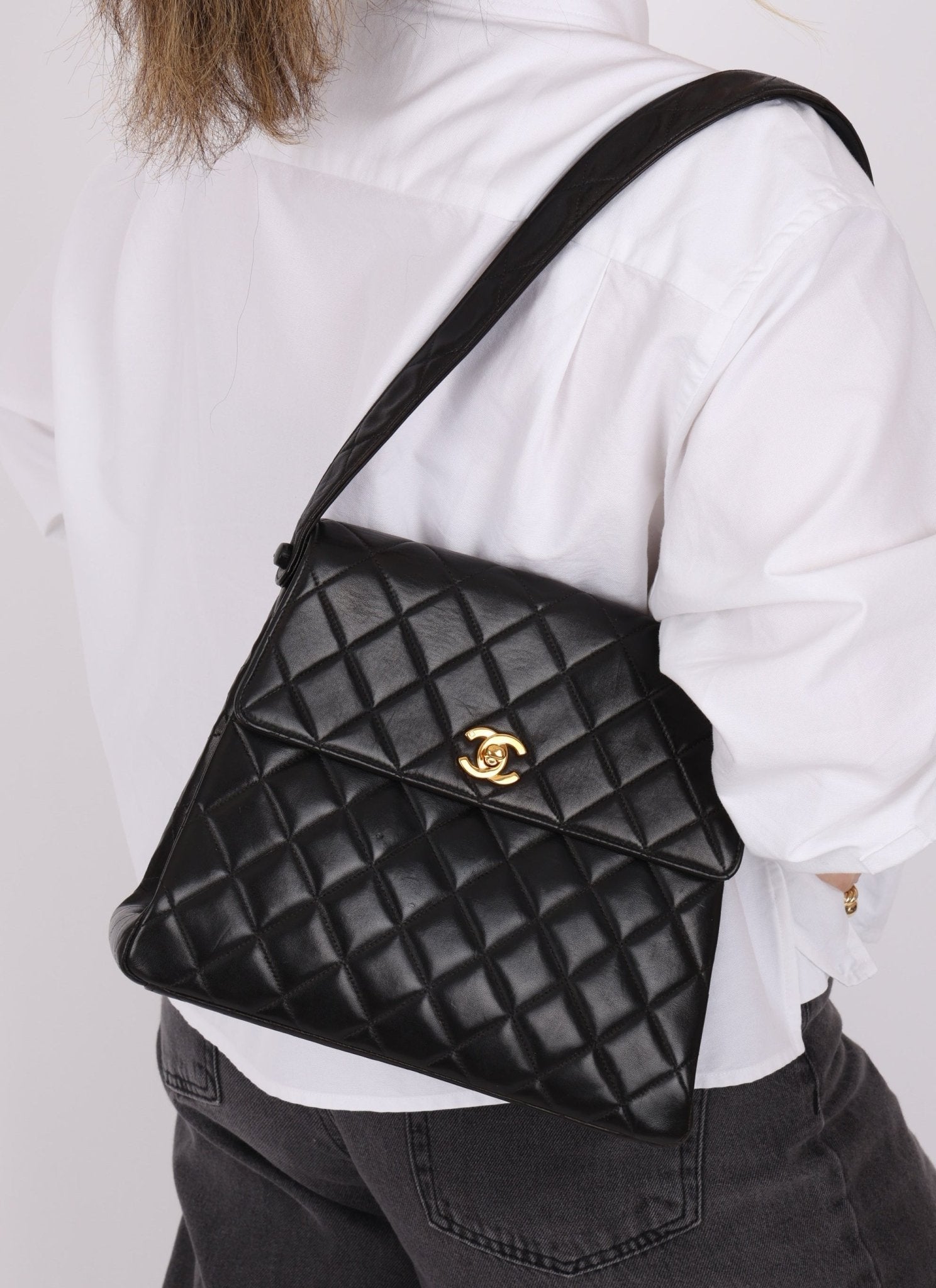 Chanel 1997 Lambskin Turnlock Shoulder Kelly Bag - FashioNica
