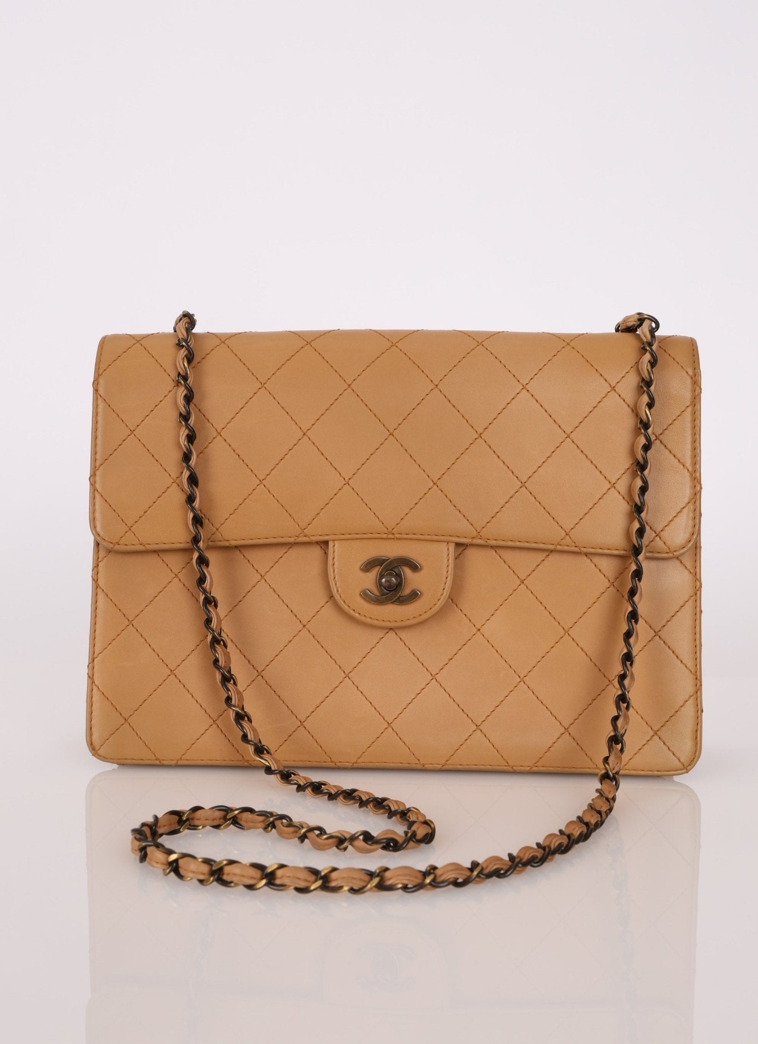 Chanel 1997 Nude Jumbo Stitch Single Flap Bag - FashioNica