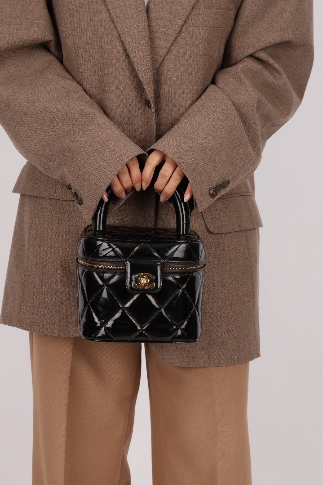 Chanel 1997 Patent Turnlock Vanity 24K GP - FashioNica