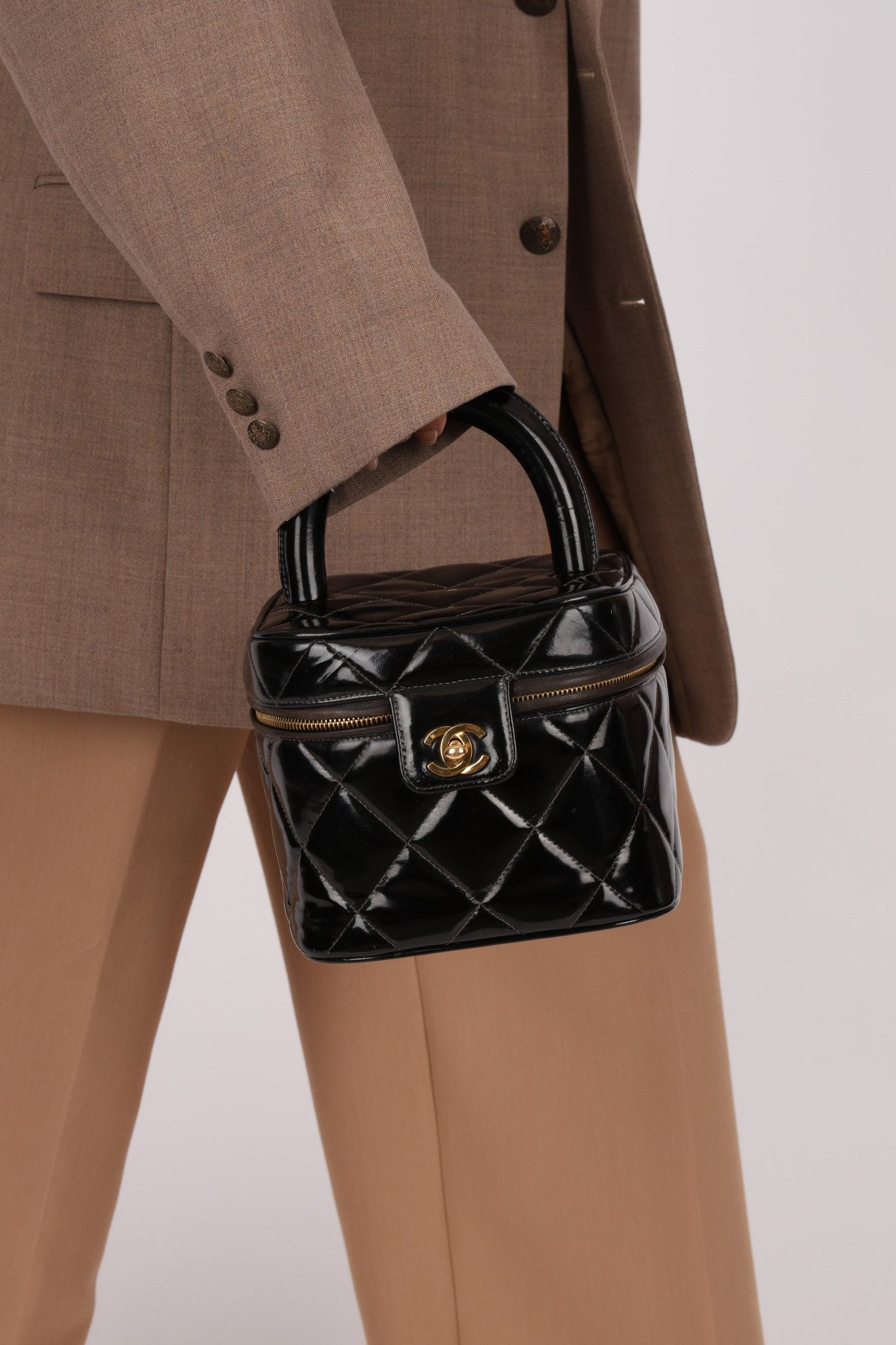 Chanel 1997 Patent Turnlock Vanity 24K GP - FashioNica