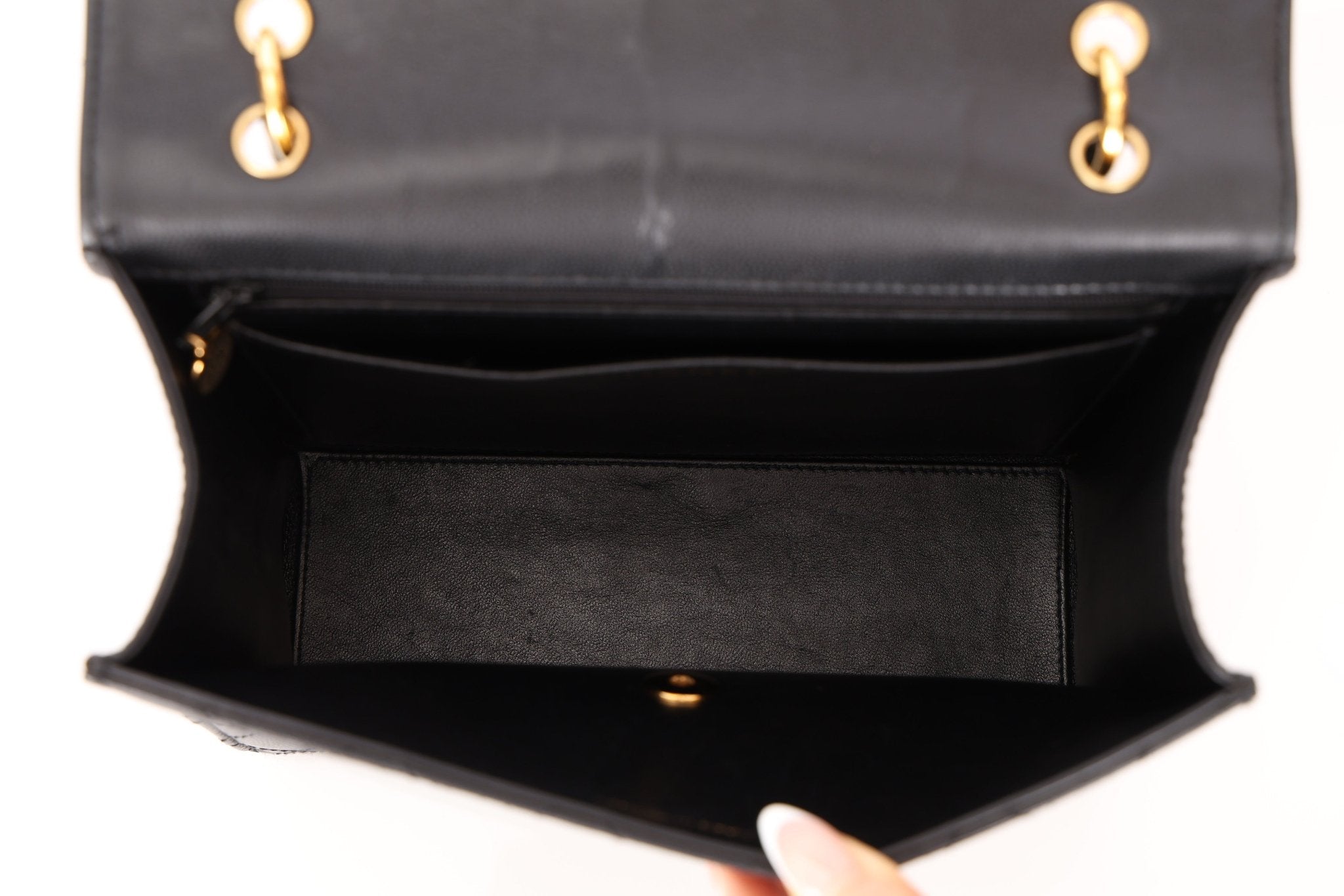 Chanel 1998 Caviar Turnlock Kelly Envelope Top Handle 24K GP - FashioNica