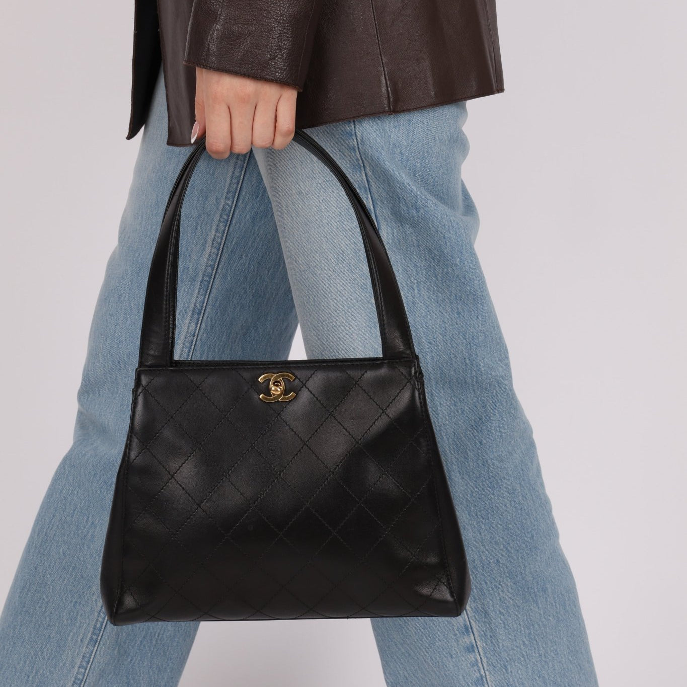 Chanel 1998 Turnlock Kelly Shoulder Bag 24K GP - FashioNica