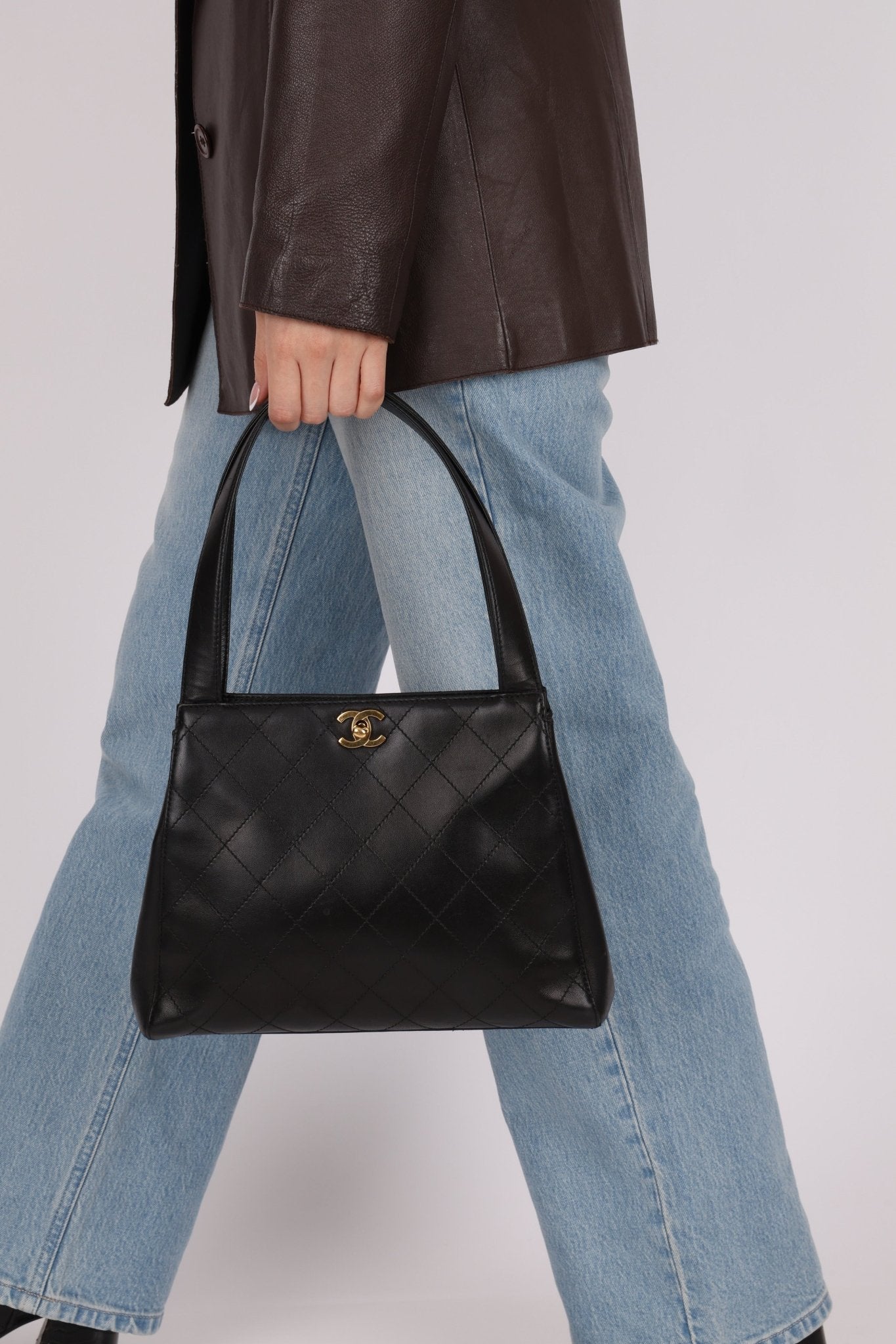 Chanel 1998 Turnlock Kelly Shoulder Bag 24K GP - FashioNica