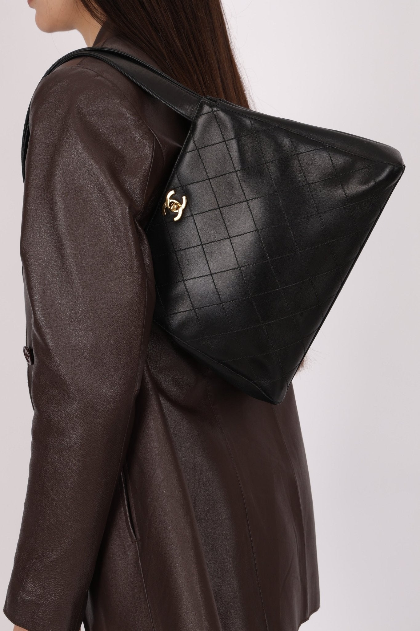 Chanel 1998 Turnlock Kelly Shoulder Bag 24K GP - FashioNica