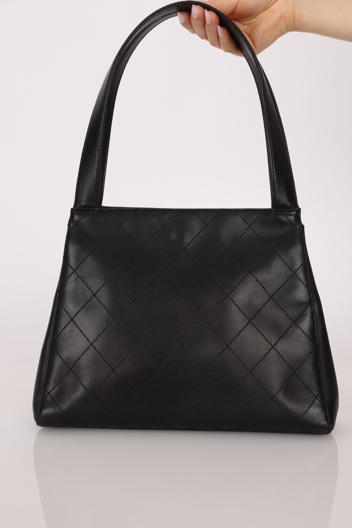 Chanel 1998 Turnlock Kelly Shoulder Bag 24K GP - FashioNica