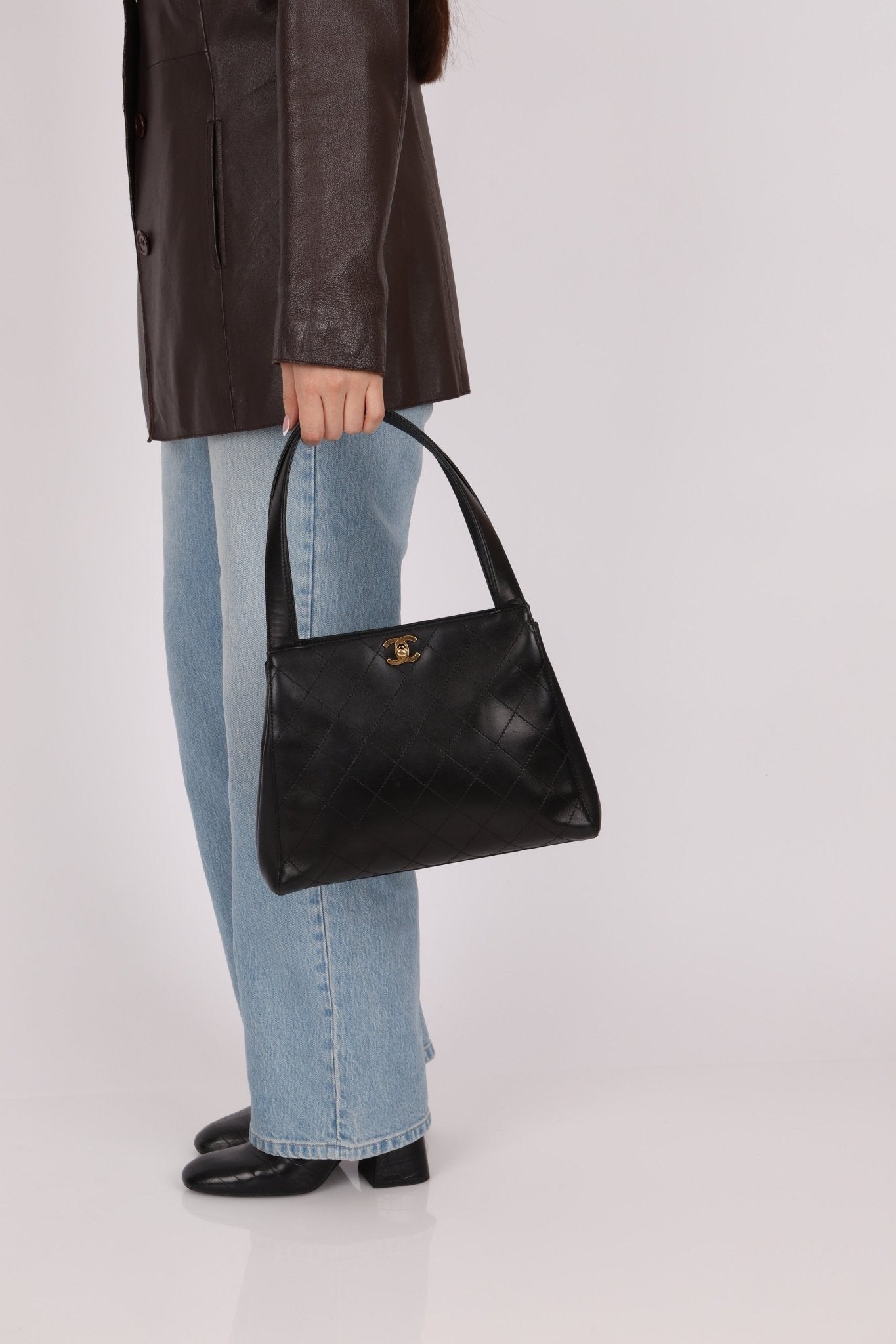 Chanel 1998 Turnlock Kelly Shoulder Bag 24K GP - FashioNica