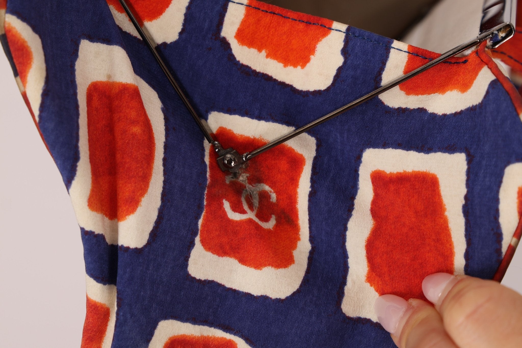 Chanel 2000 Canvas Kisslock Tote Bag - FashioNica