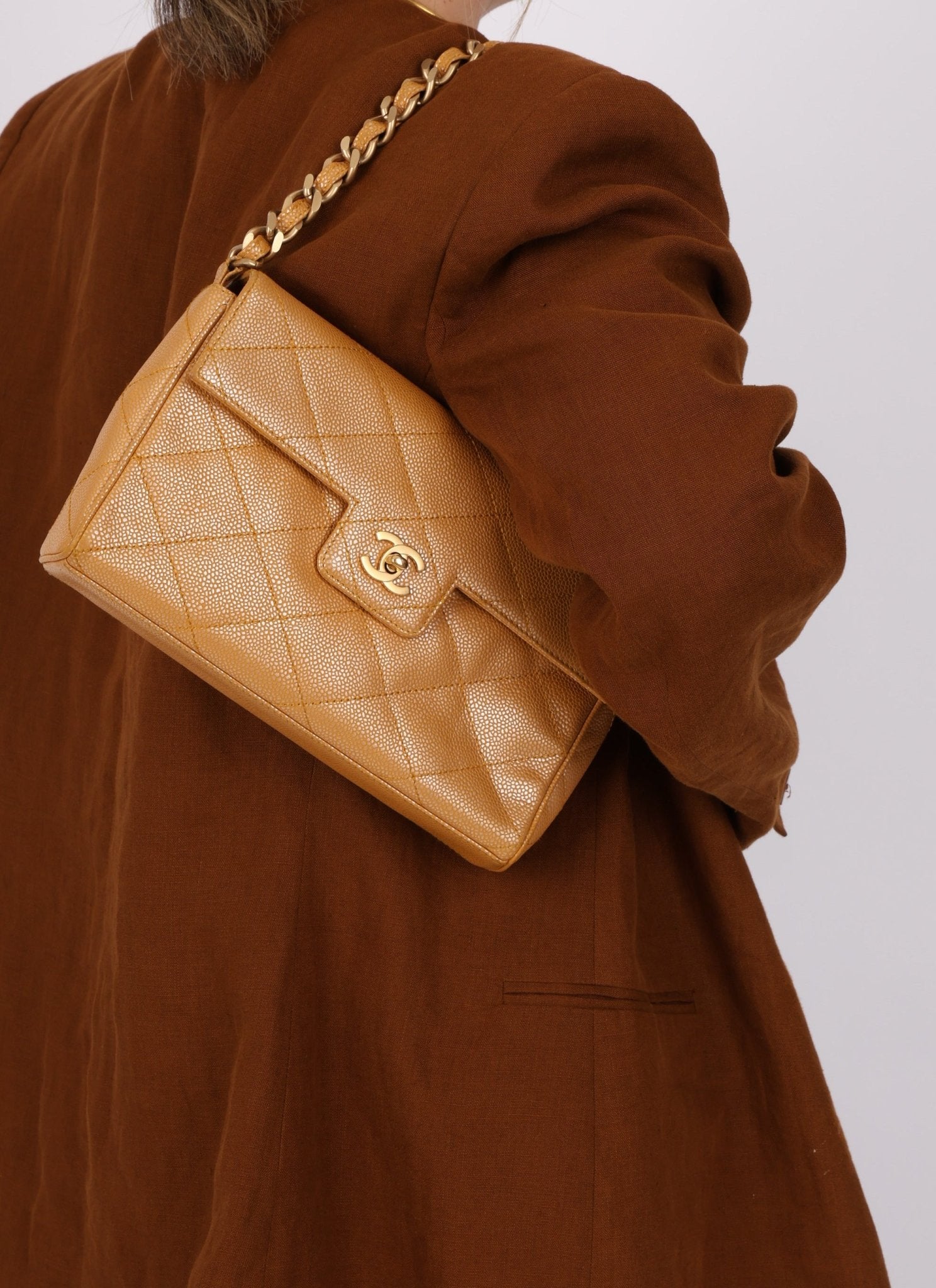 Chanel 2000 Caramel Caviar Single Flap - FashioNica