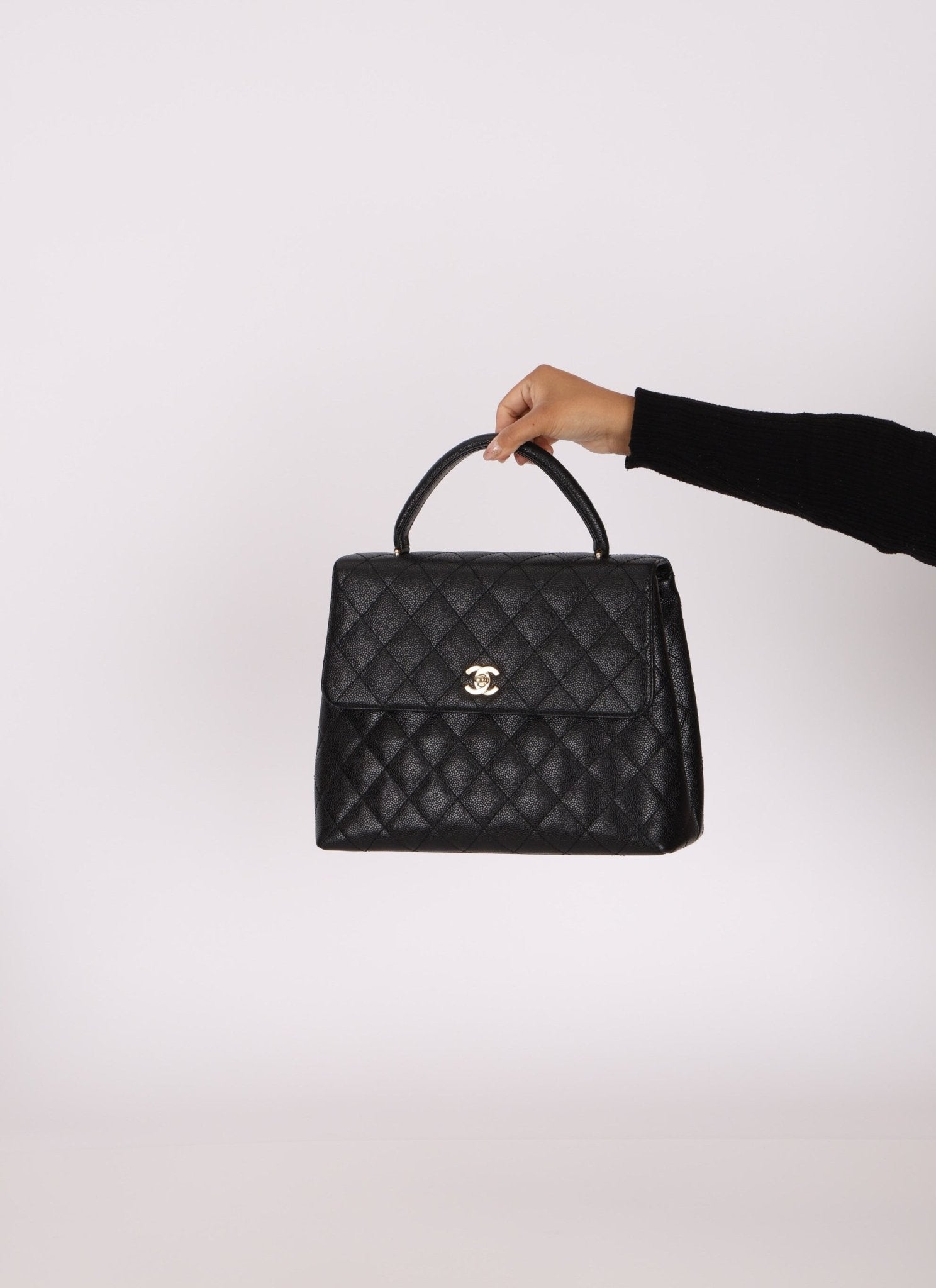 Chanel 2000 Caviar Kelly Top Handle - FashioNica